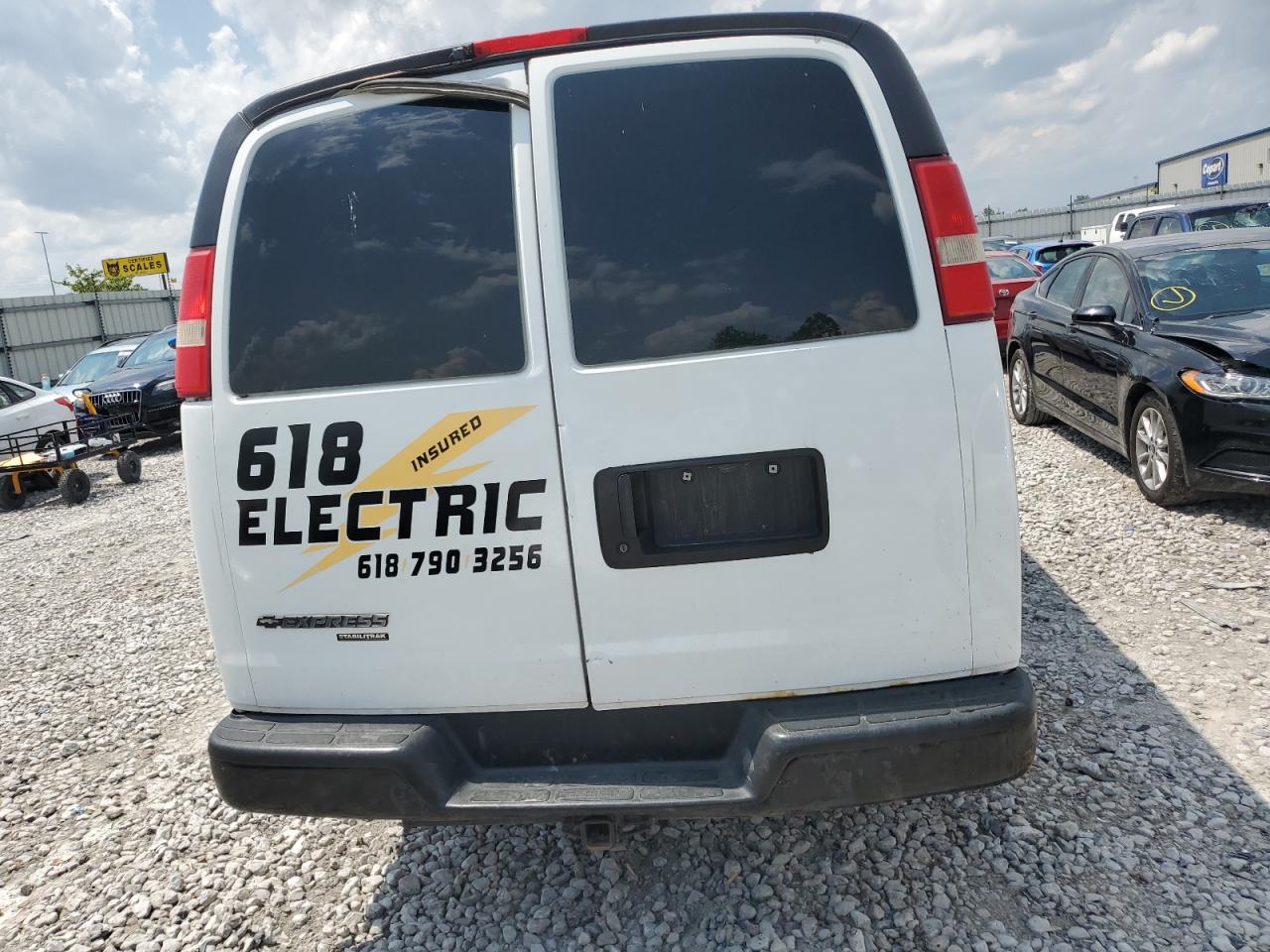 1GCWGFBA8D1102855 2013 Chevrolet Express G2500