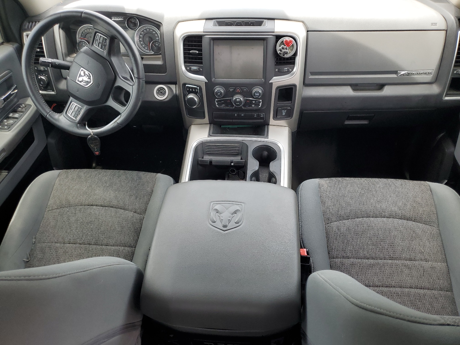 1C6RR6TT8HS567912 2017 Ram 1500 Slt