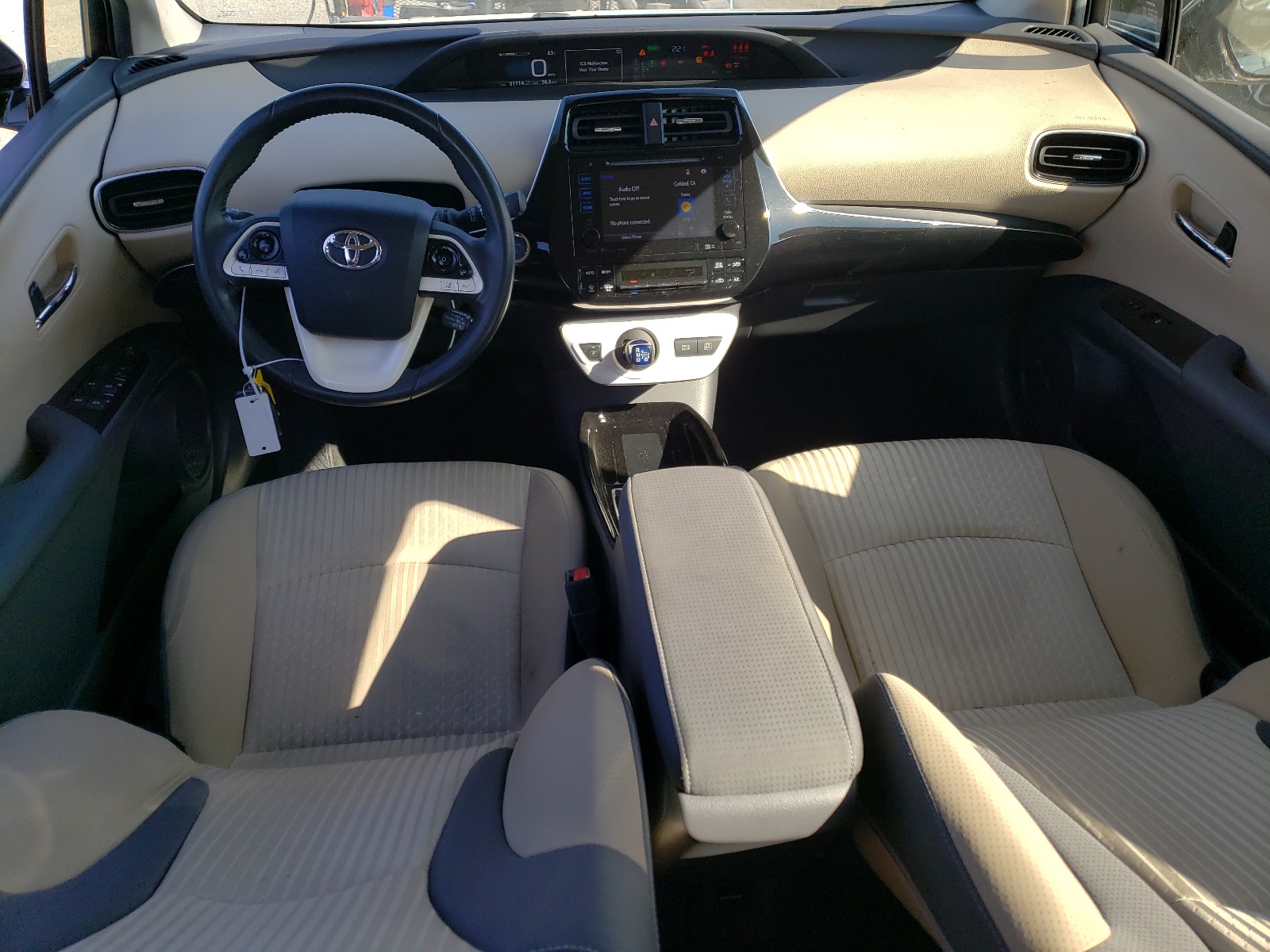 JTDKARFU8J3061309 2018 Toyota Prius