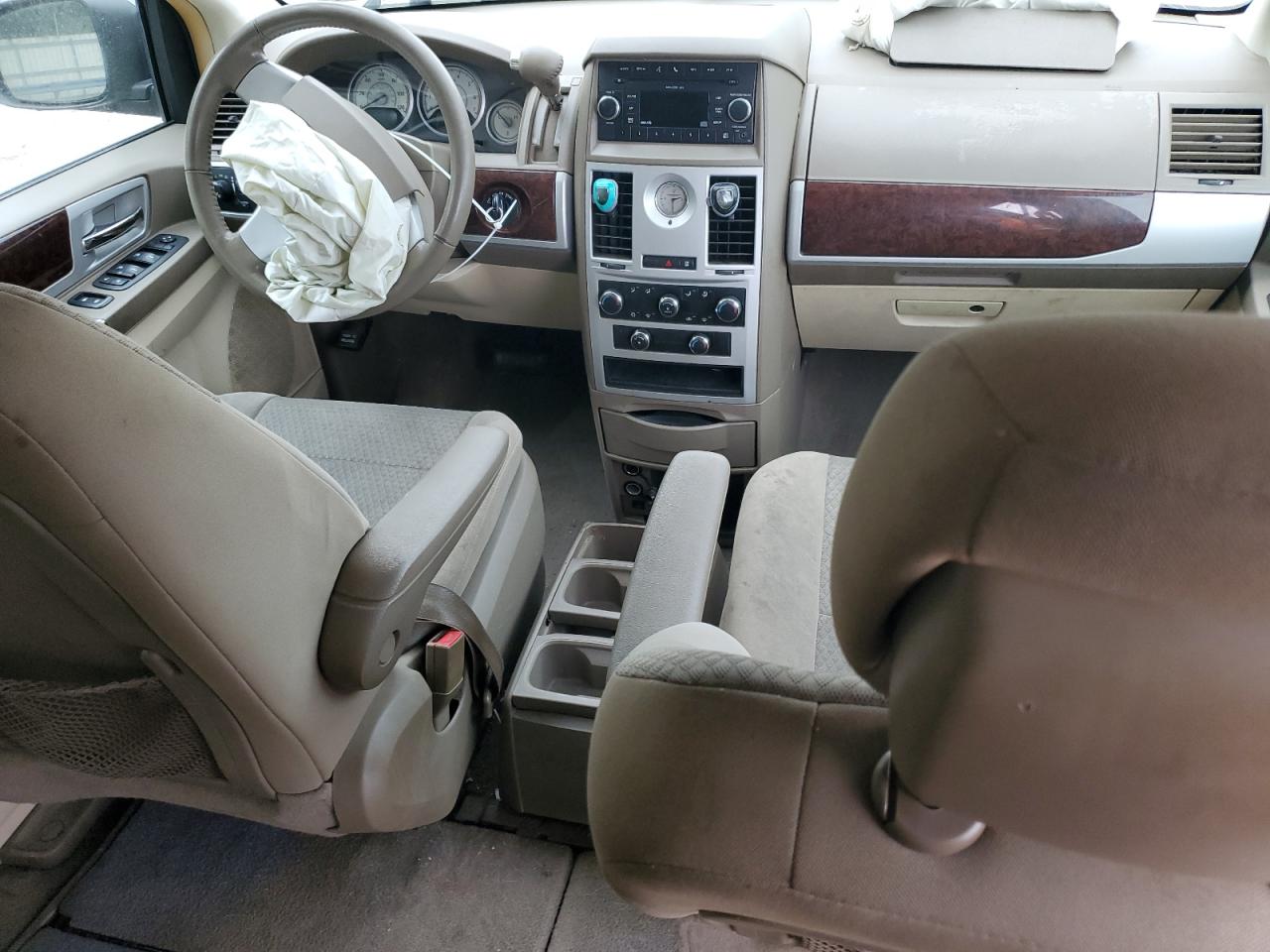 2010 Chrysler Town & Country Touring VIN: 2A4RR5D1XAR358172 Lot: 62758574