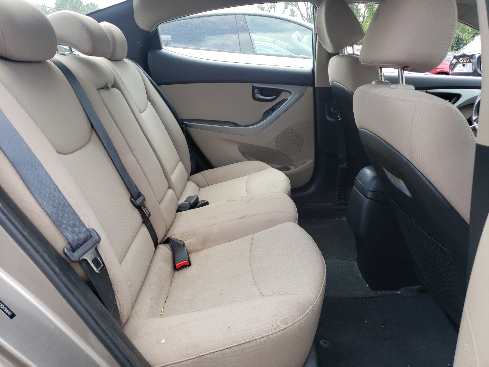 5NPDH4AE9GH794019 2016 Hyundai Elantra Se