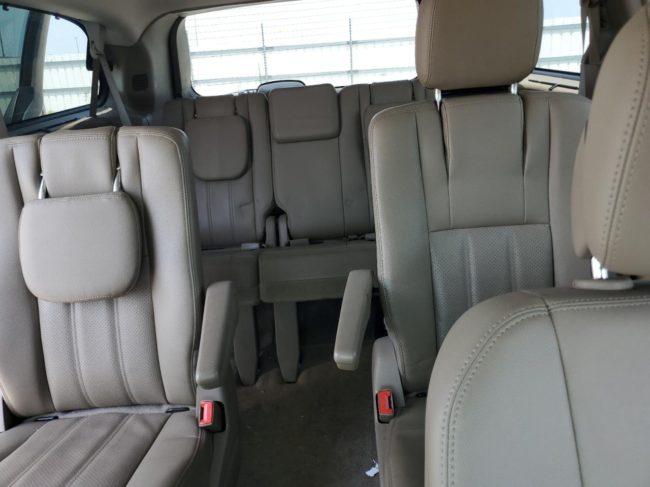 2015 Chrysler Town & Country Touring L VIN: 2C4RC1CG9FR513999 Lot: 63064964