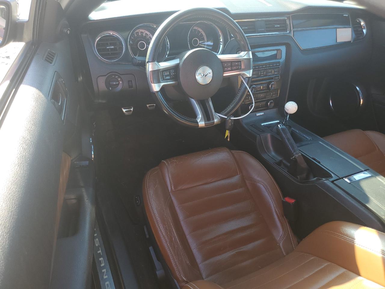 2013 Ford Mustang VIN: 1ZVBP8AM4D5233082 Lot: 61030214