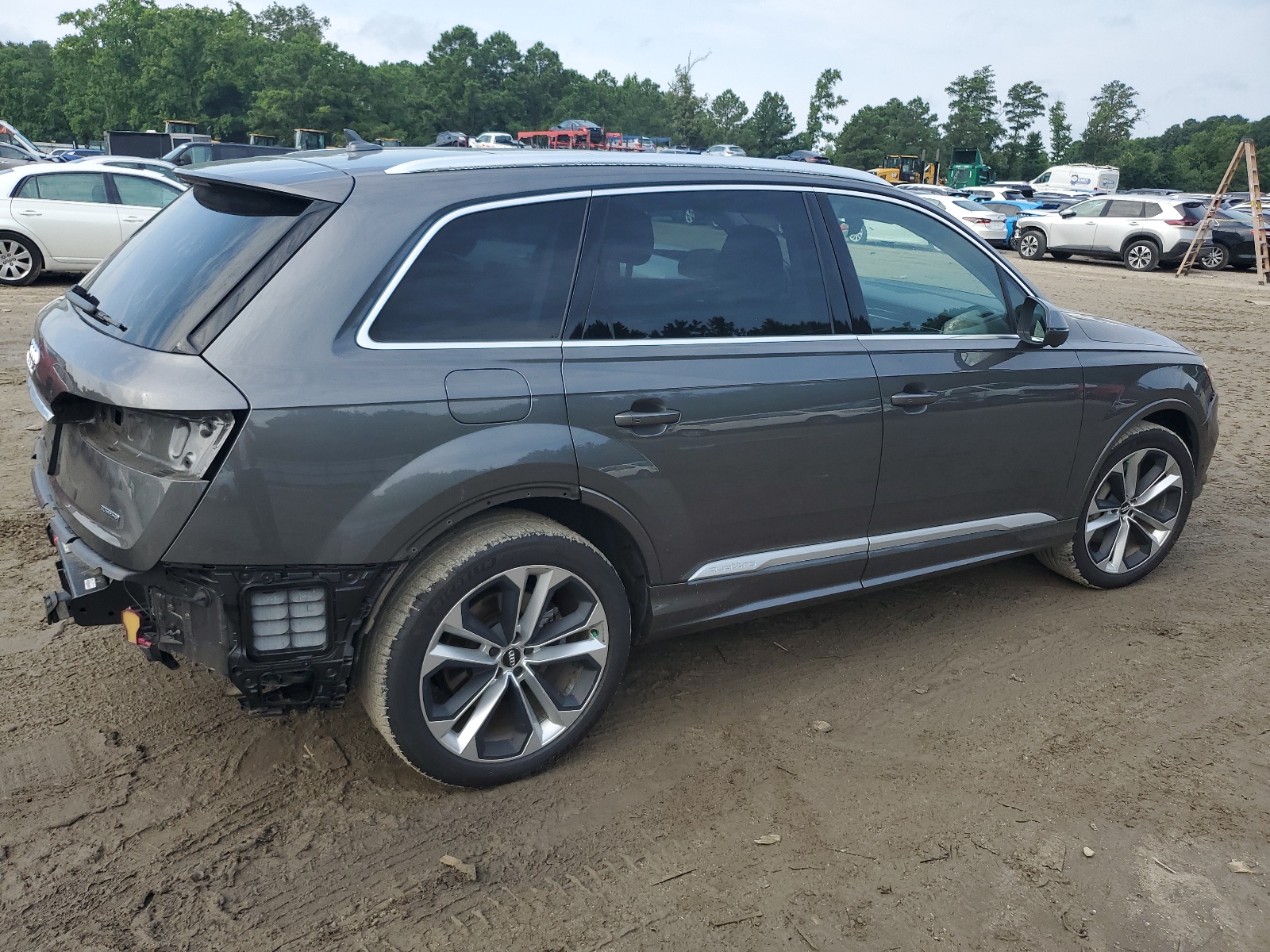 WA1LXAF73LD002268 2020 Audi Q7 Premium Plus