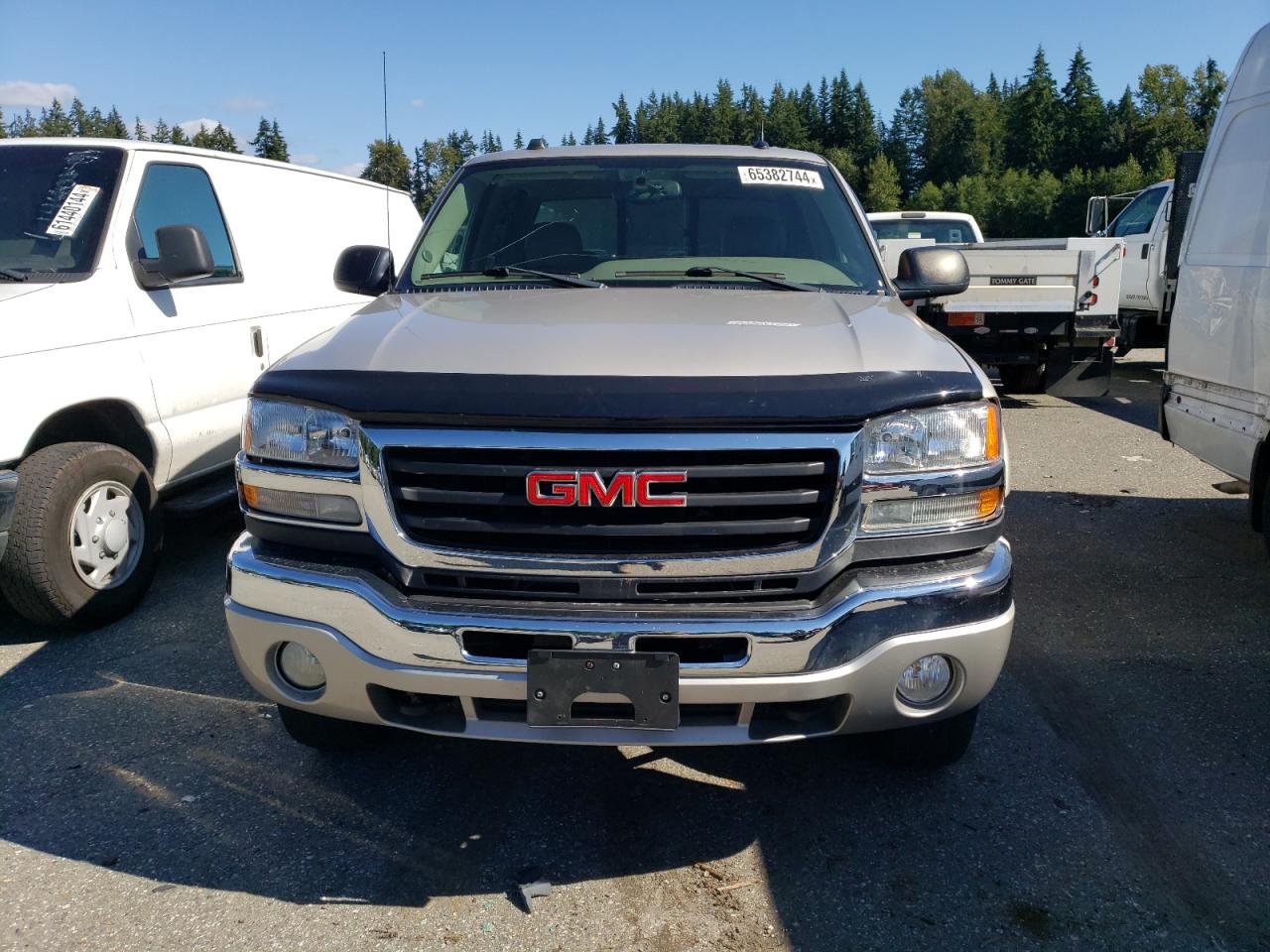 2005 GMC Sierra - Image 5
