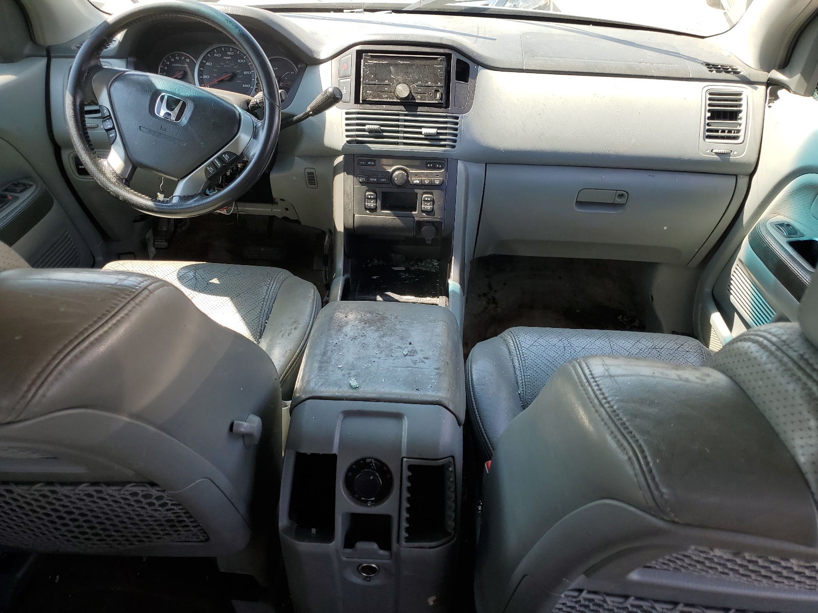 2HKYF185X4H500408 2004 Honda Pilot Exl