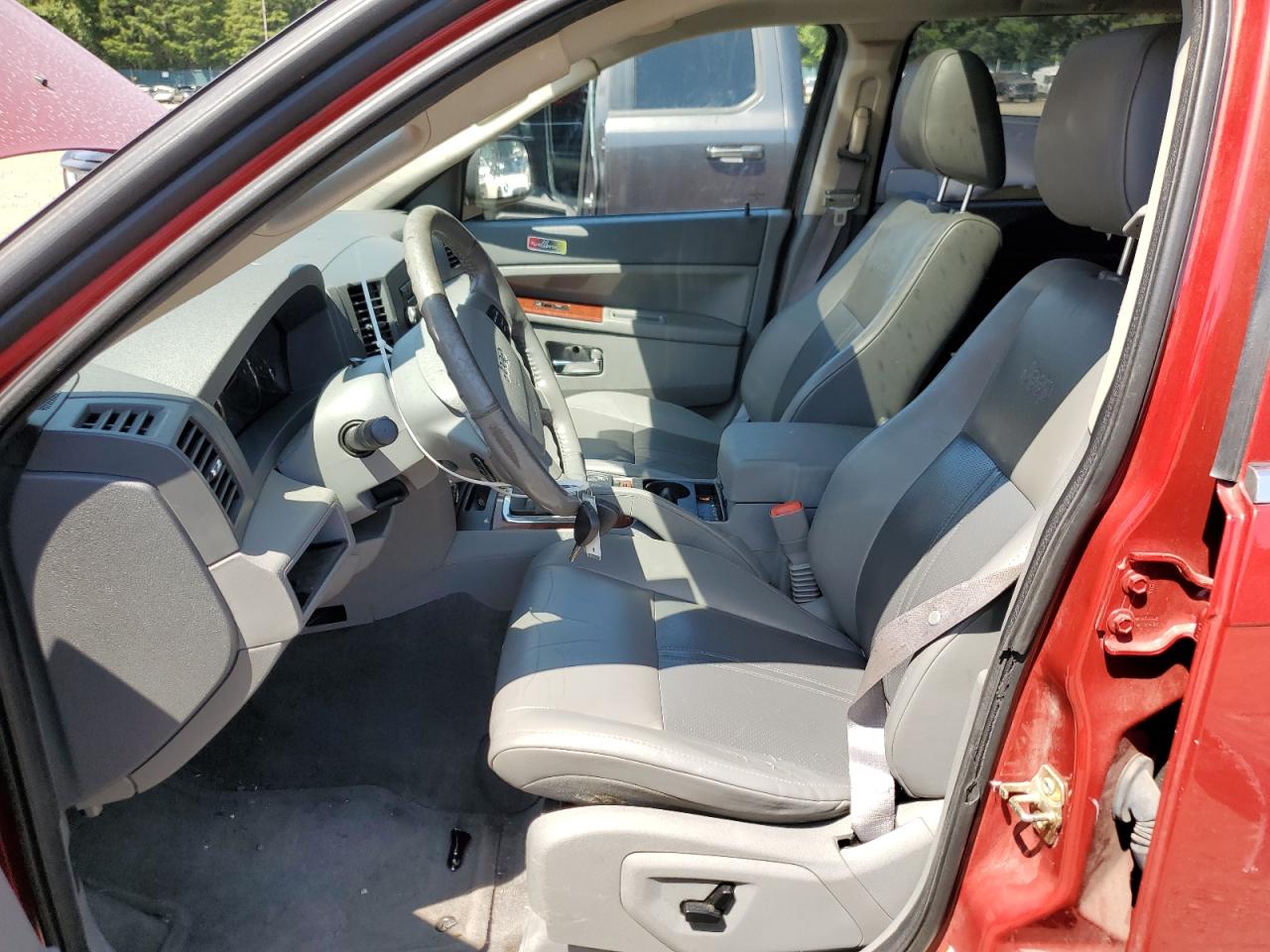 2005 Jeep Grand Cherokee Limited VIN: 1J4HR58265C660507 Lot: 61673434