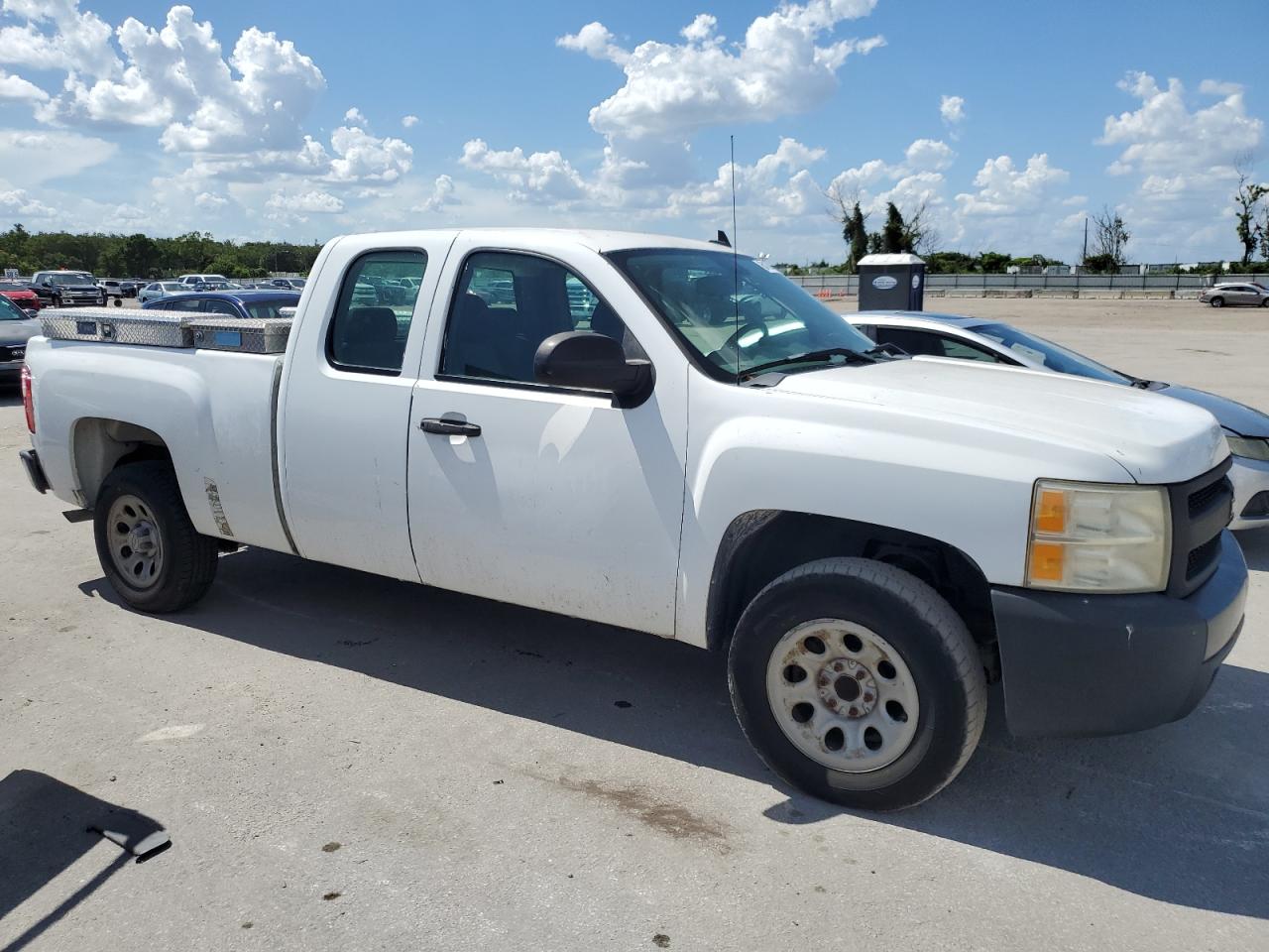 2008 Chevrolet Silverado C1500 VIN: 1GCEC19X48Z152065 Lot: 64154454