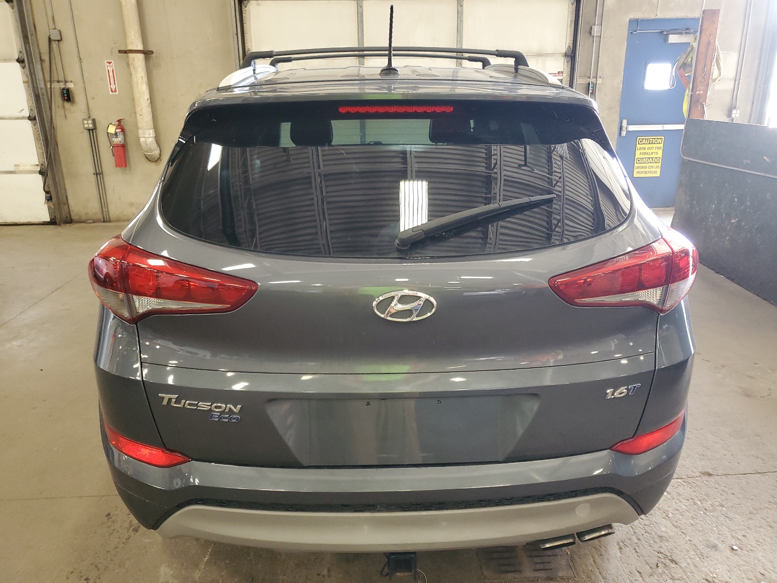 KM8J33A22HU370962 2017 Hyundai Tucson Limited