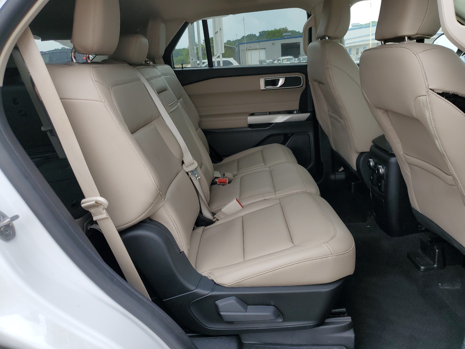 1FMSK7DH6NGA50830 2022 Ford Explorer Xlt