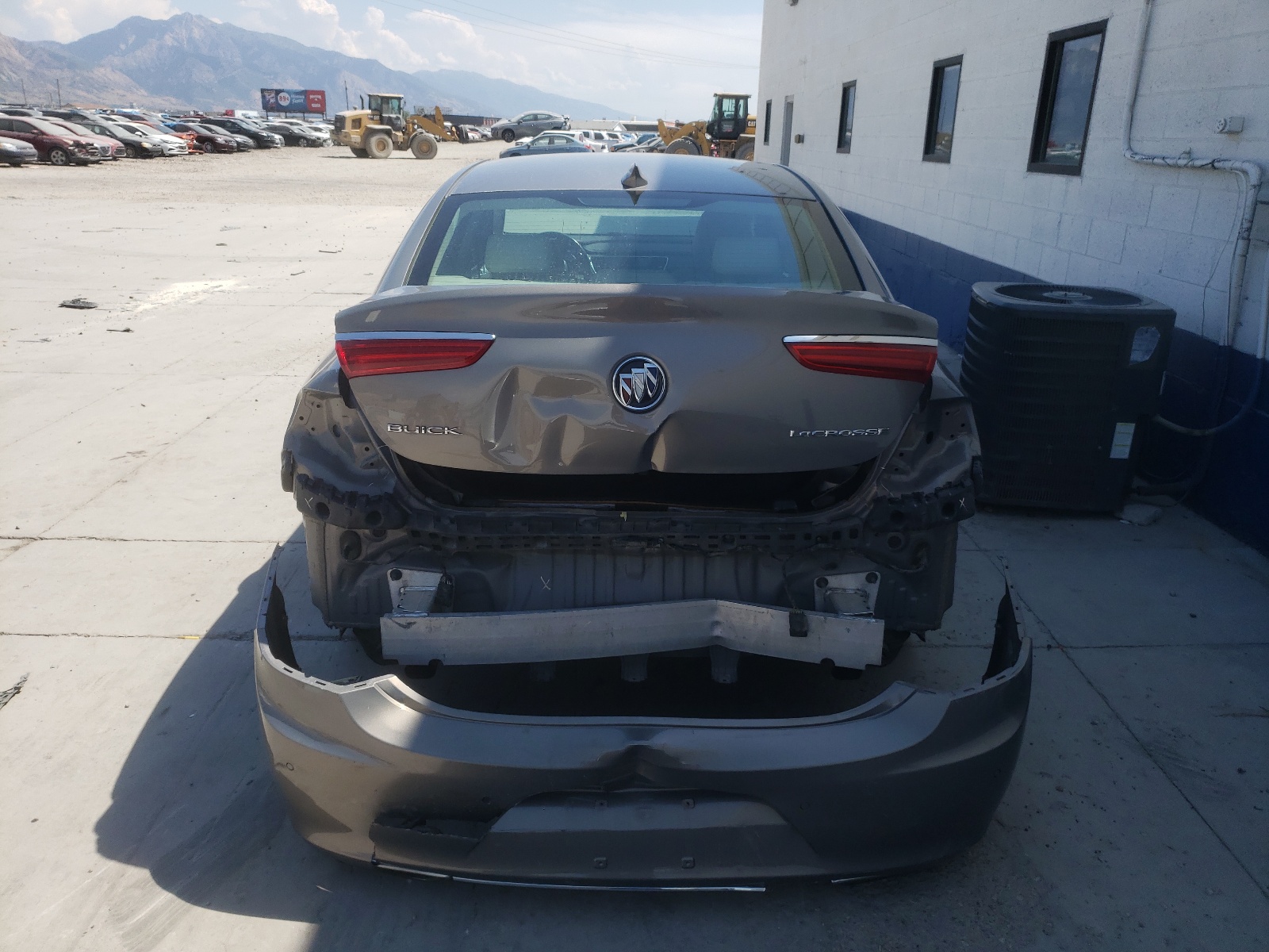 1G4ZP5SS6HU199053 2017 Buick Lacrosse Essence