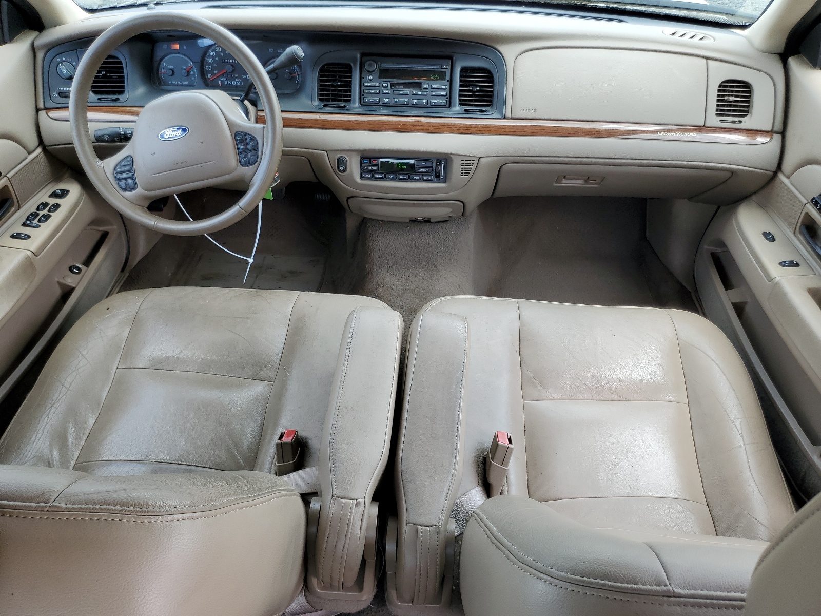 2FAFP74W04X150474 2004 Ford Crown Victoria Lx