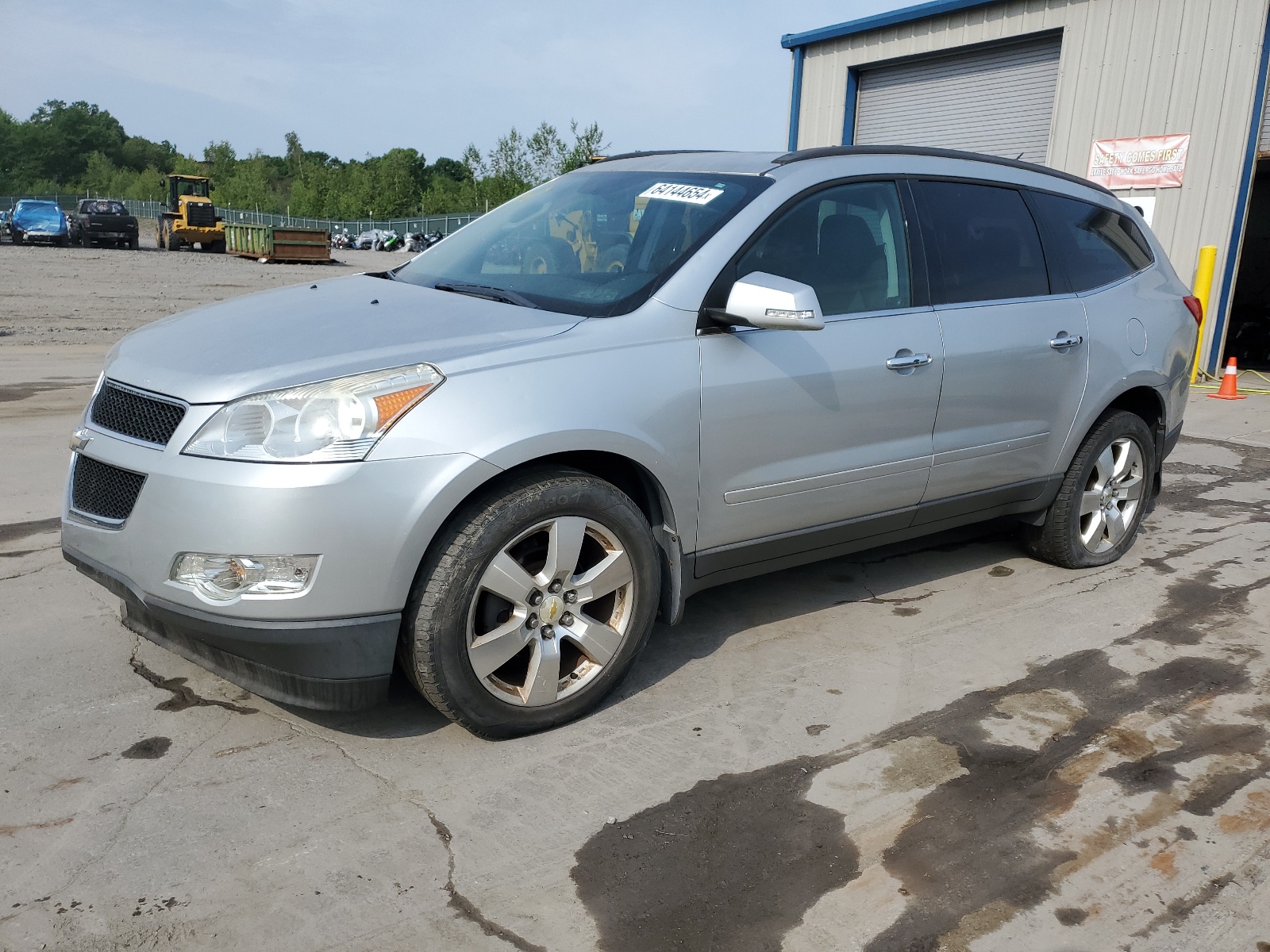 1GNKVGED0CJ217570 2012 Chevrolet Traverse Lt