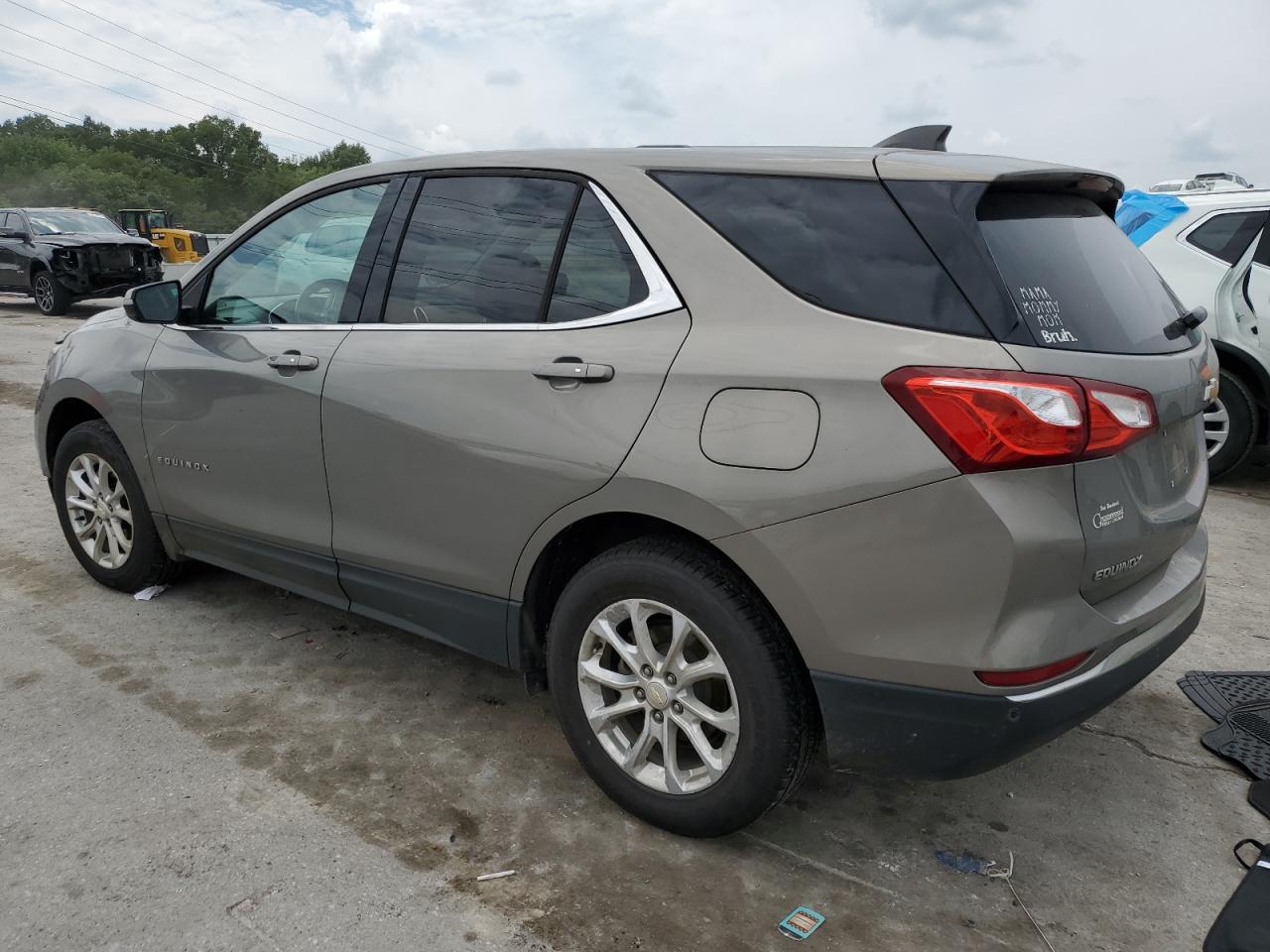 3GNAXJEV4JS636738 2018 CHEVROLET EQUINOX - Image 2