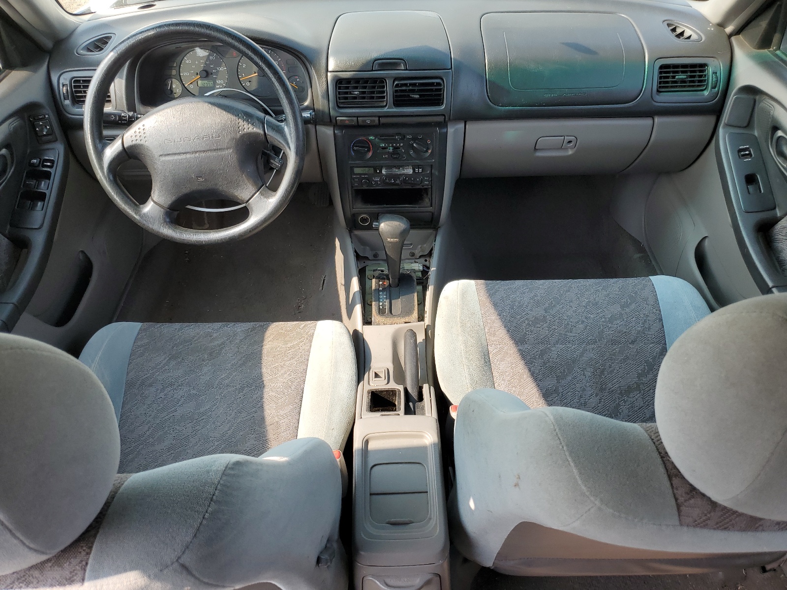 JF1SF6353YH700020 2000 Subaru Forester L