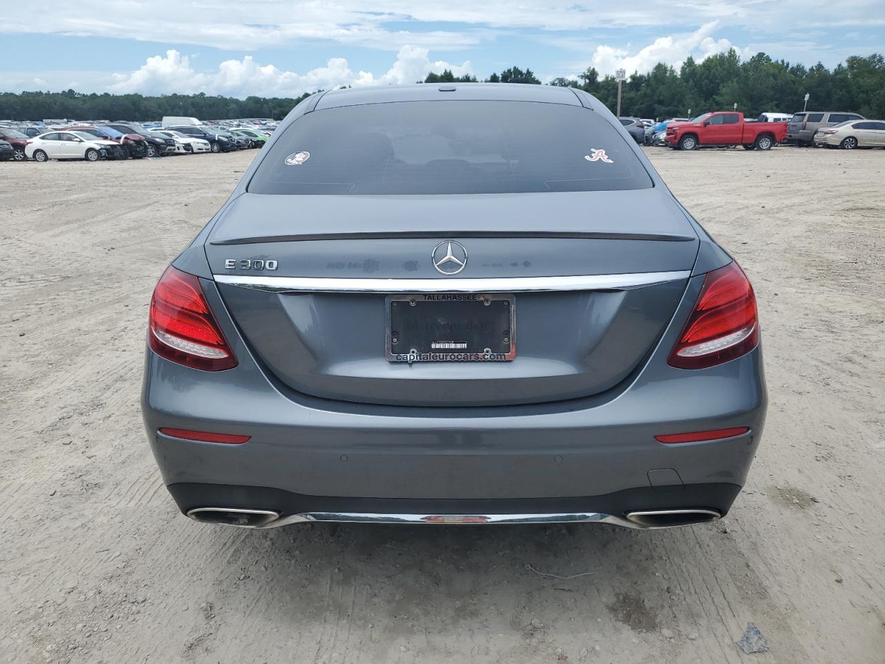 2018 Mercedes-Benz E 300 VIN: WDDZF4JB9JA331285 Lot: 63782134