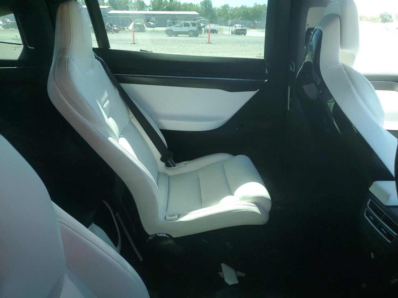 5YJXCBE28GF009052 2016 Tesla Model X