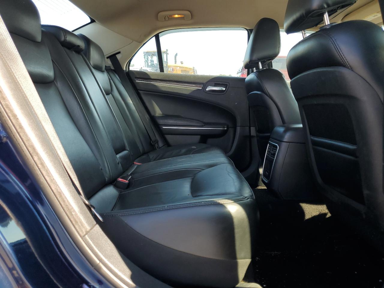 2015 Chrysler 300 Limited VIN: 2C3CCAAG9FH931109 Lot: 63463134