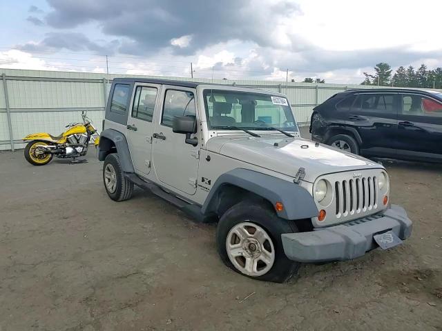 2007 Jeep Wrangler X VIN: 1J4GA39117L105321 Lot: 65337664