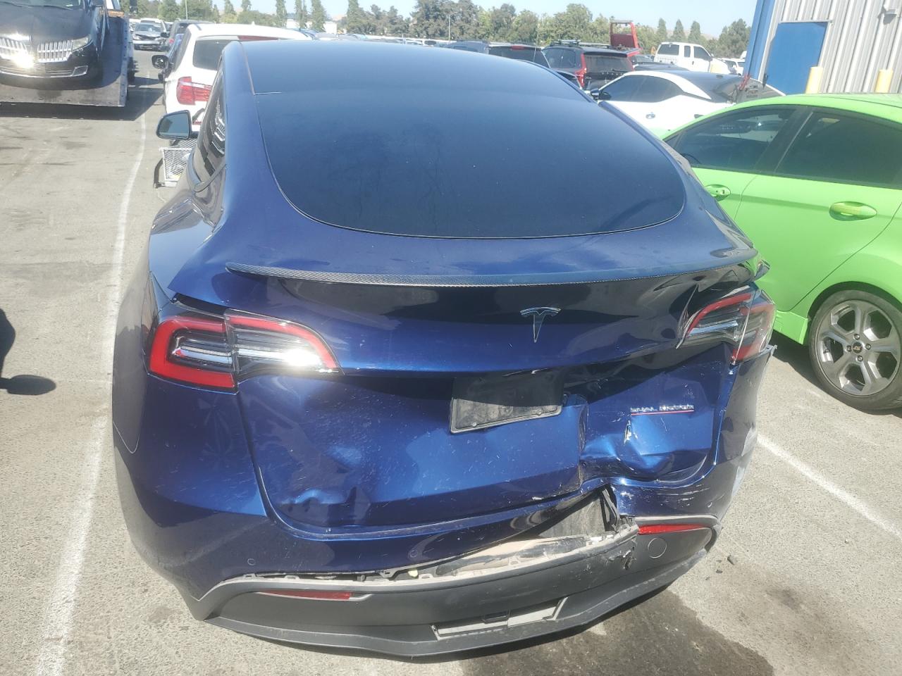 7SAYGDEF5NF564323 2022 Tesla Model Y