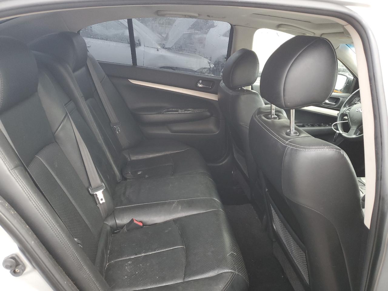 2008 Infiniti G - Image 10