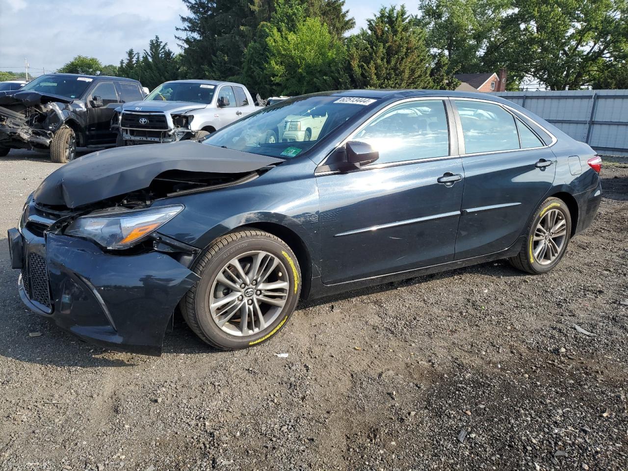 4T1BF1FK2HU320023 2017 TOYOTA CAMRY - Image 1