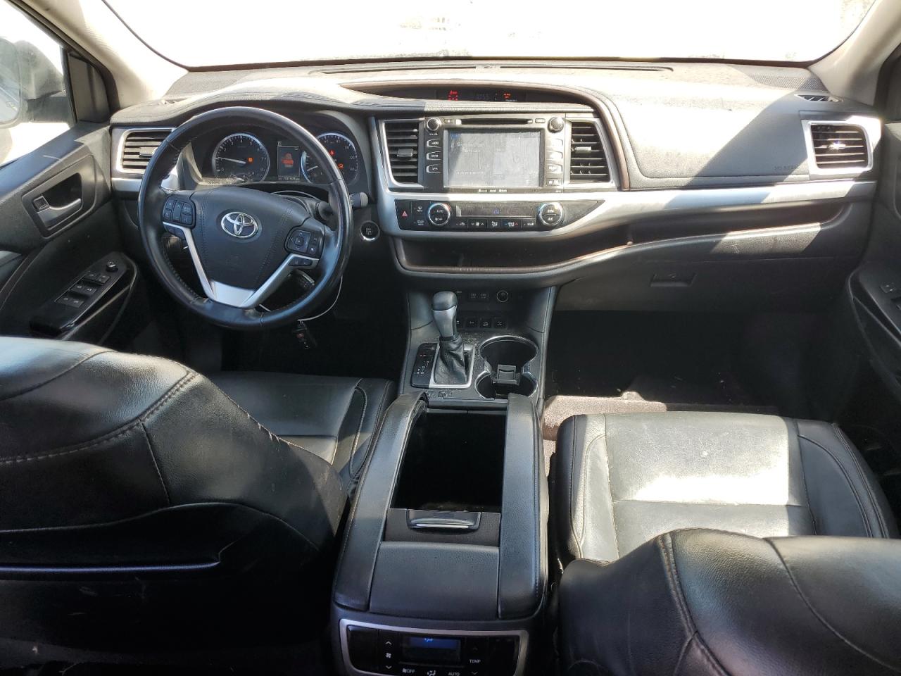 2017 Toyota Highlander Se VIN: 5TDJZRFH1HS520342 Lot: 62900704