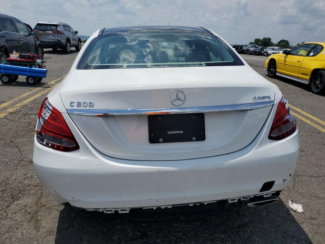 2017 Mercedes-Benz C 300 4Matic VIN: 55SWF4KB0HU208101 Lot: 60605694