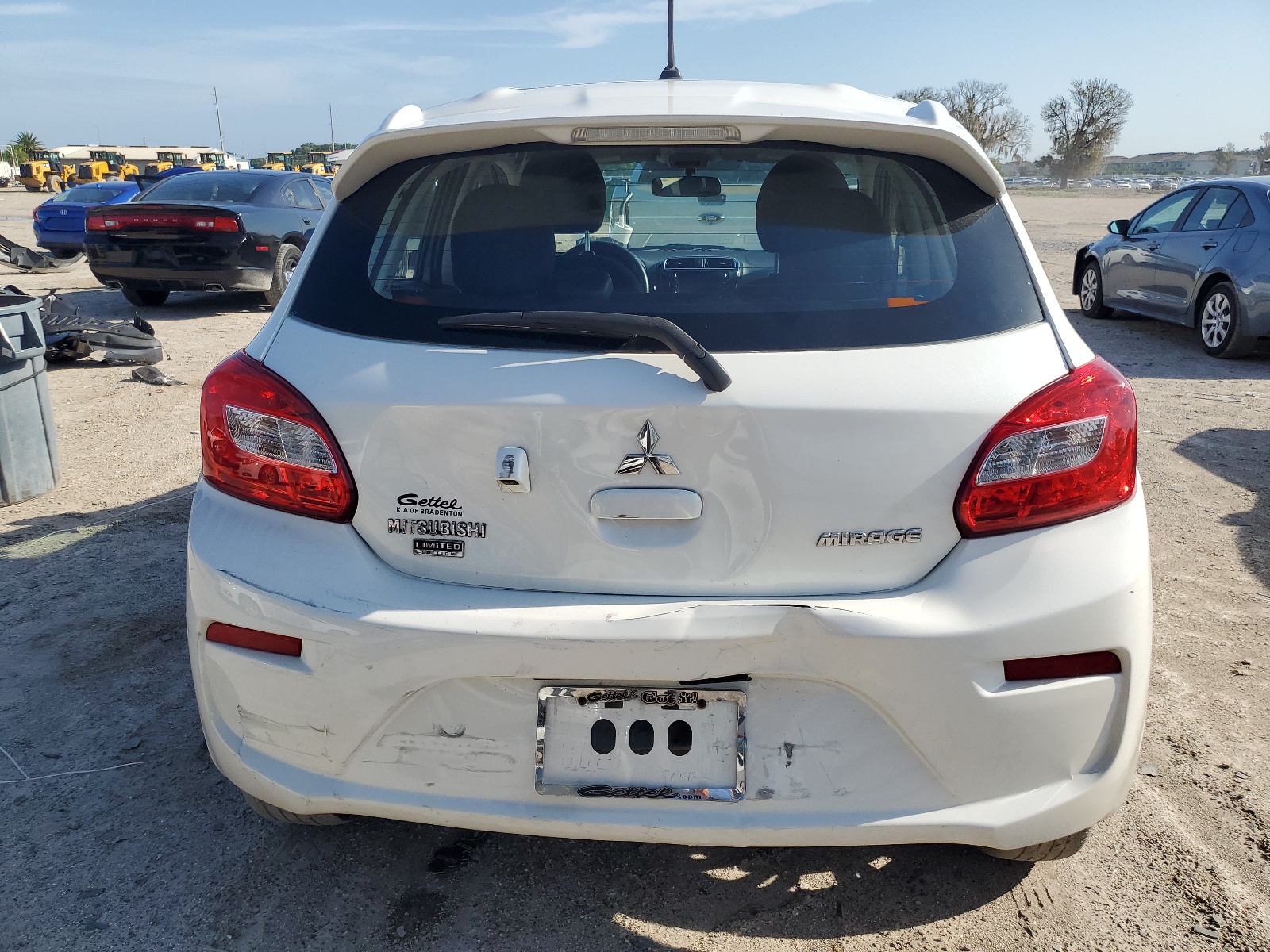 ML32A5HJ8KH015174 2019 Mitsubishi Mirage Le