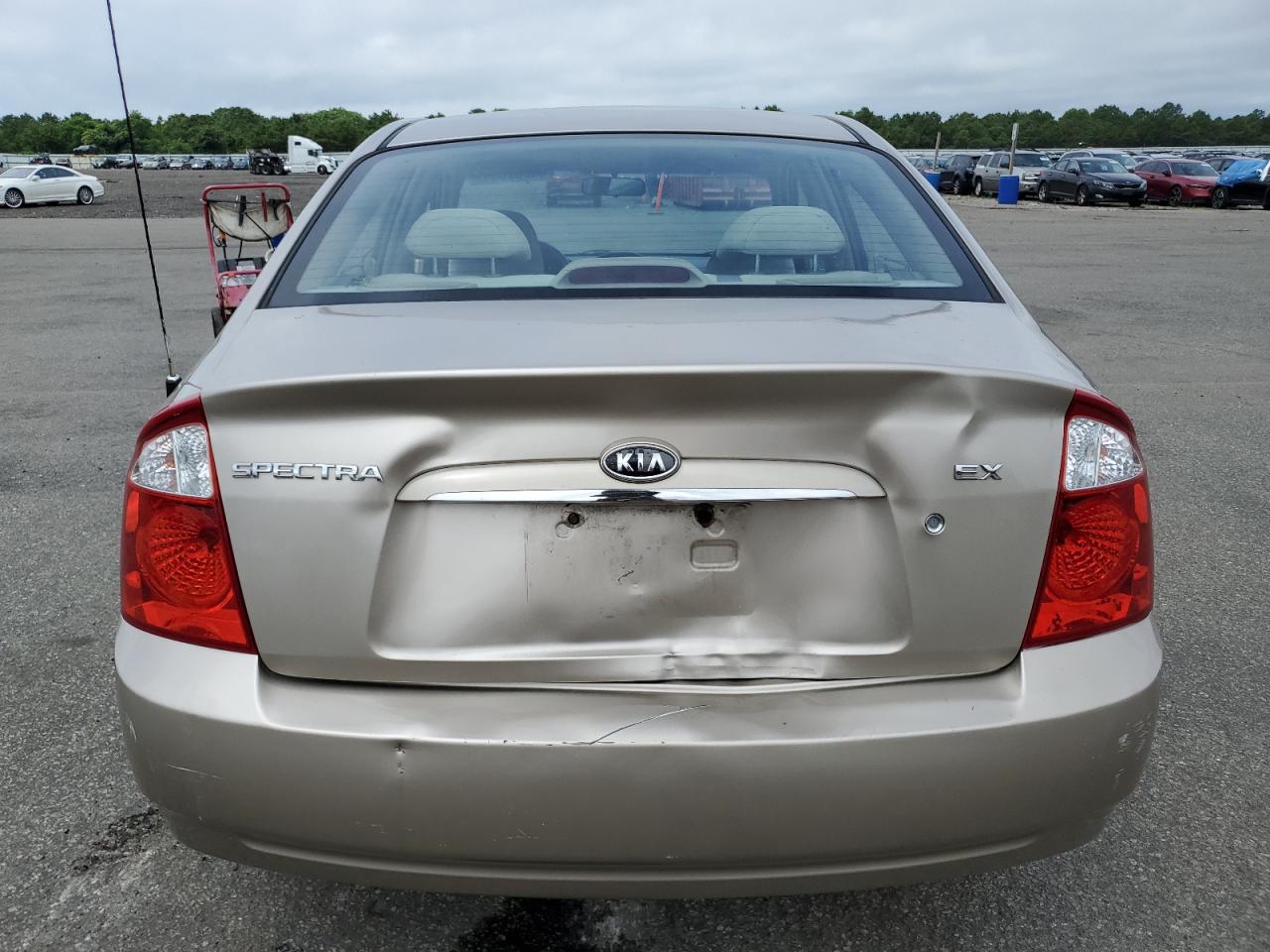 2006 Kia Spectra Lx VIN: KNAFE122665233180 Lot: 65232854