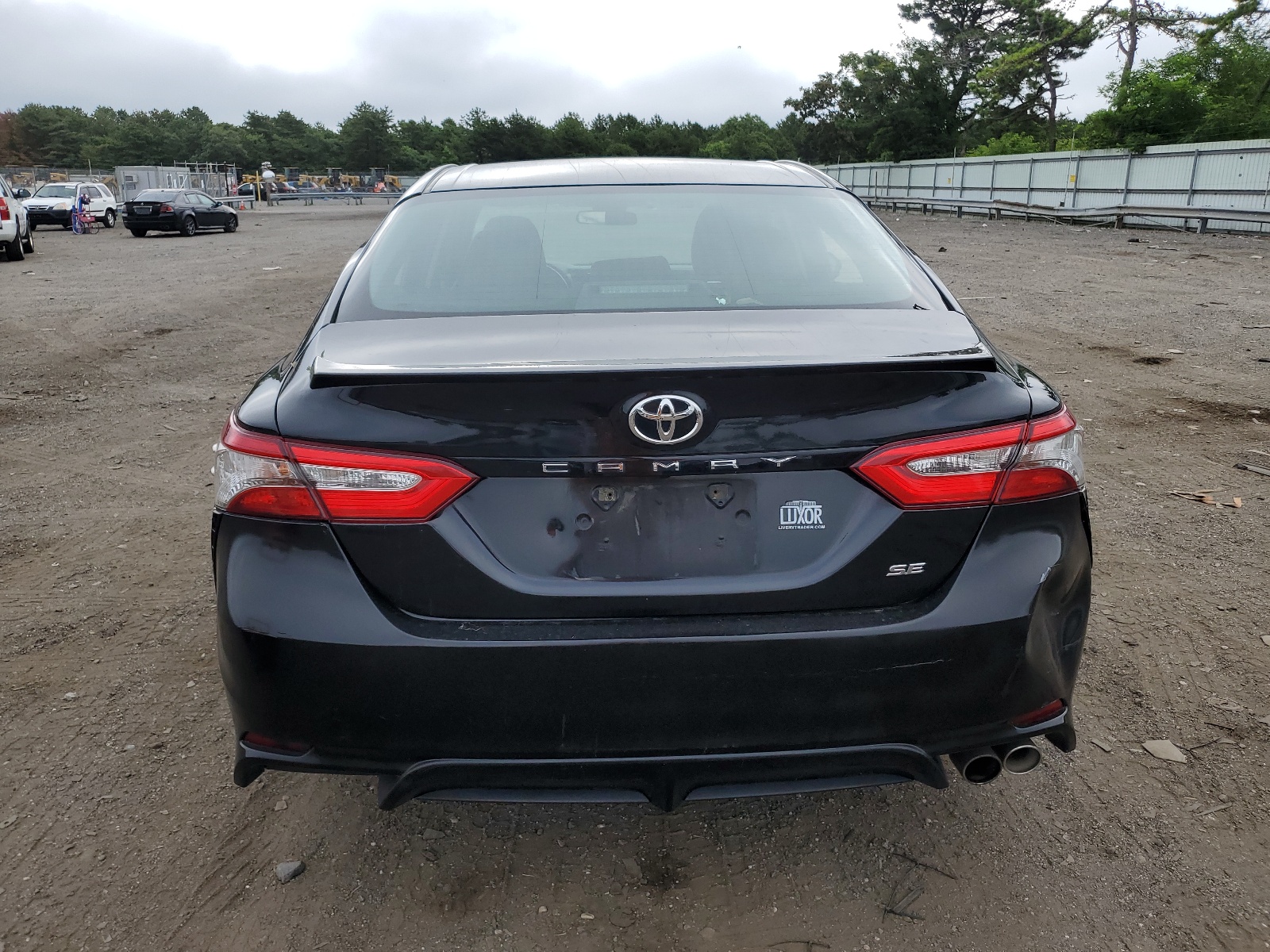 2018 Toyota Camry L vin: 4T1B11HK7JU087838