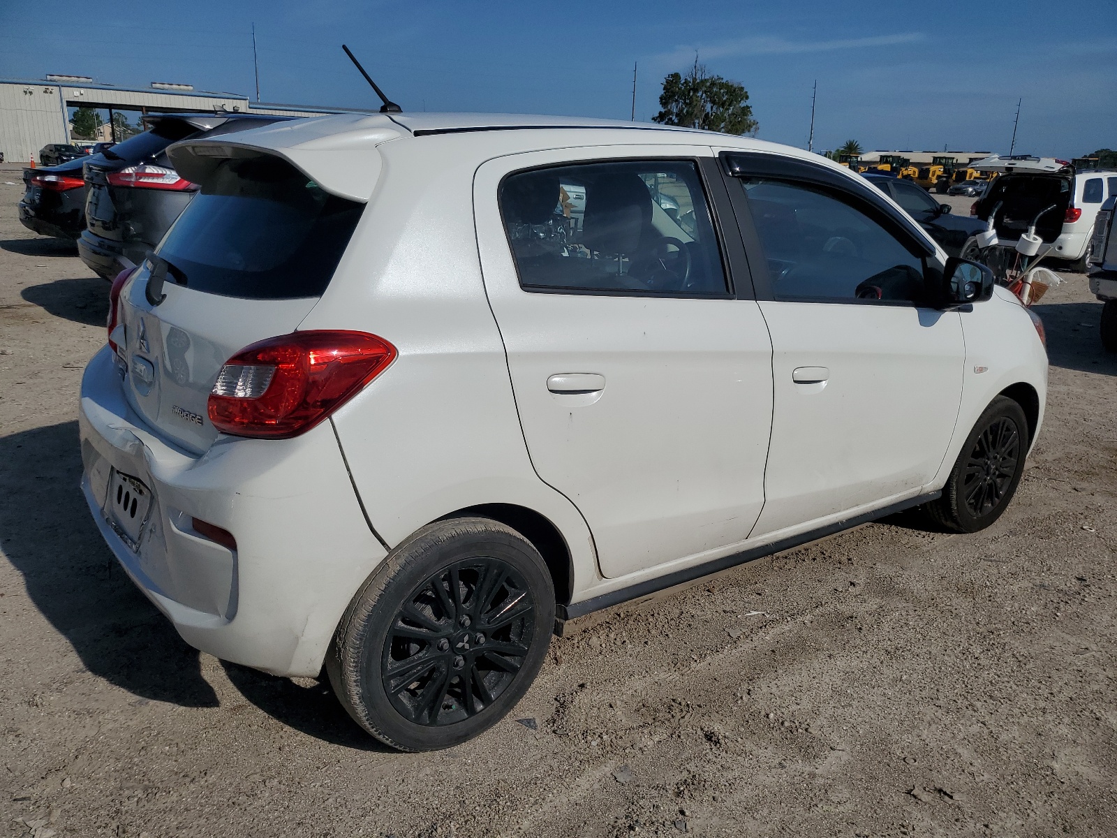 ML32A5HJ8KH015174 2019 Mitsubishi Mirage Le