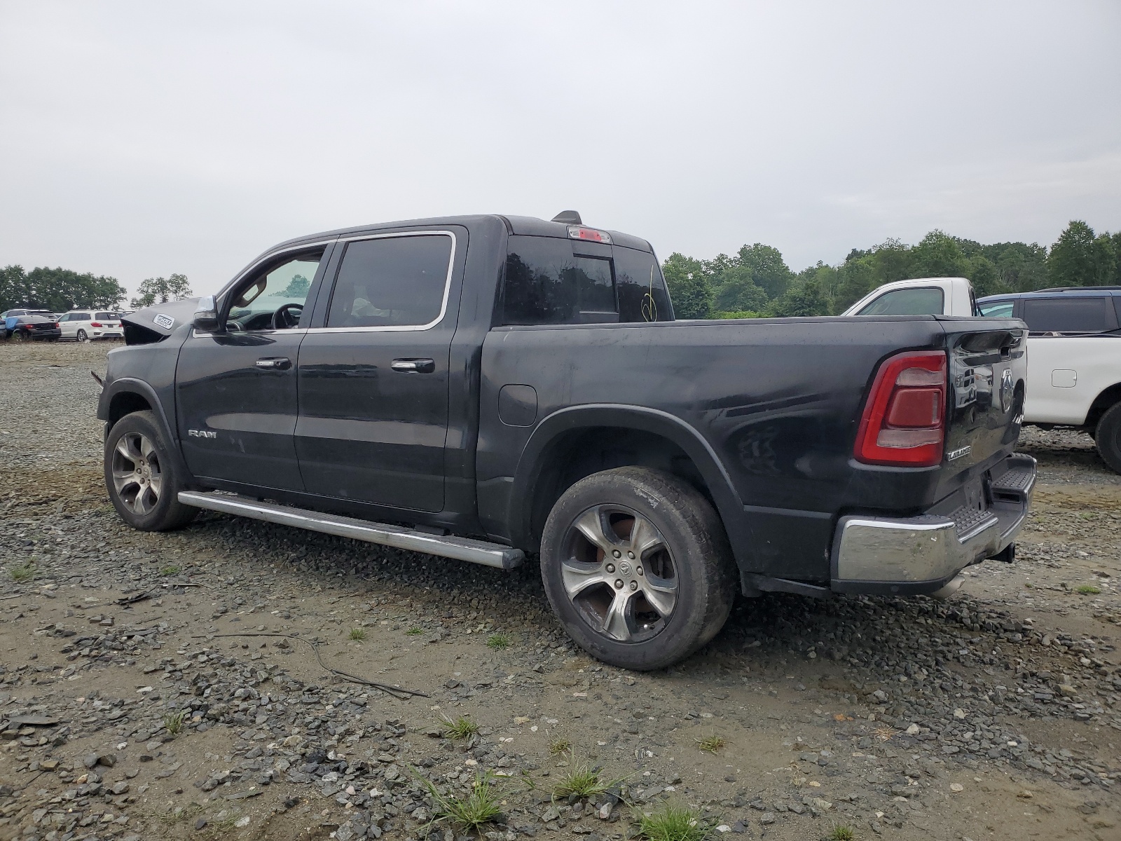 2019 Ram 1500 Laramie vin: 1C6SRFJT9KN642885