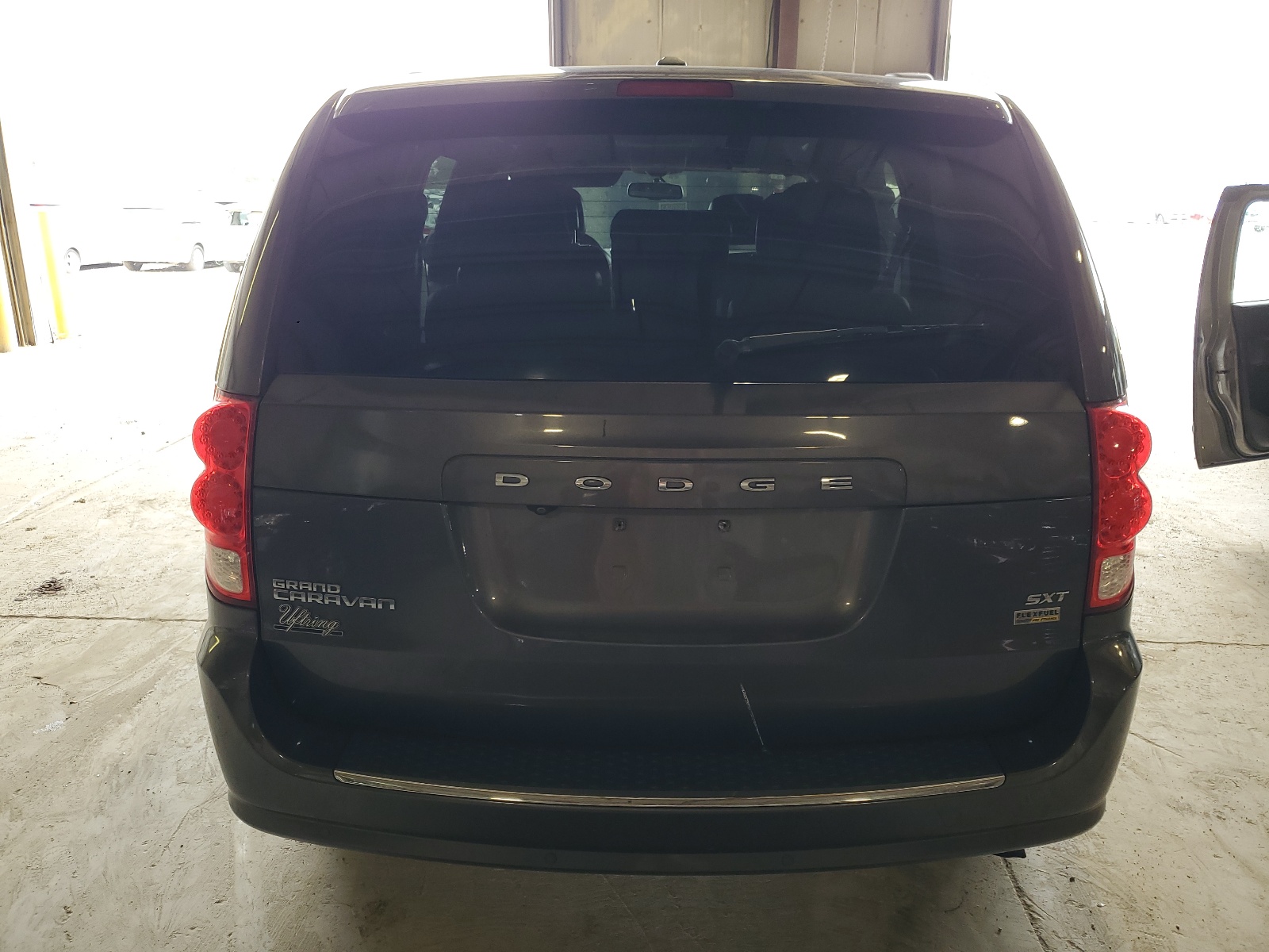 2C4RDGCG4HR696277 2017 Dodge Grand Caravan Sxt