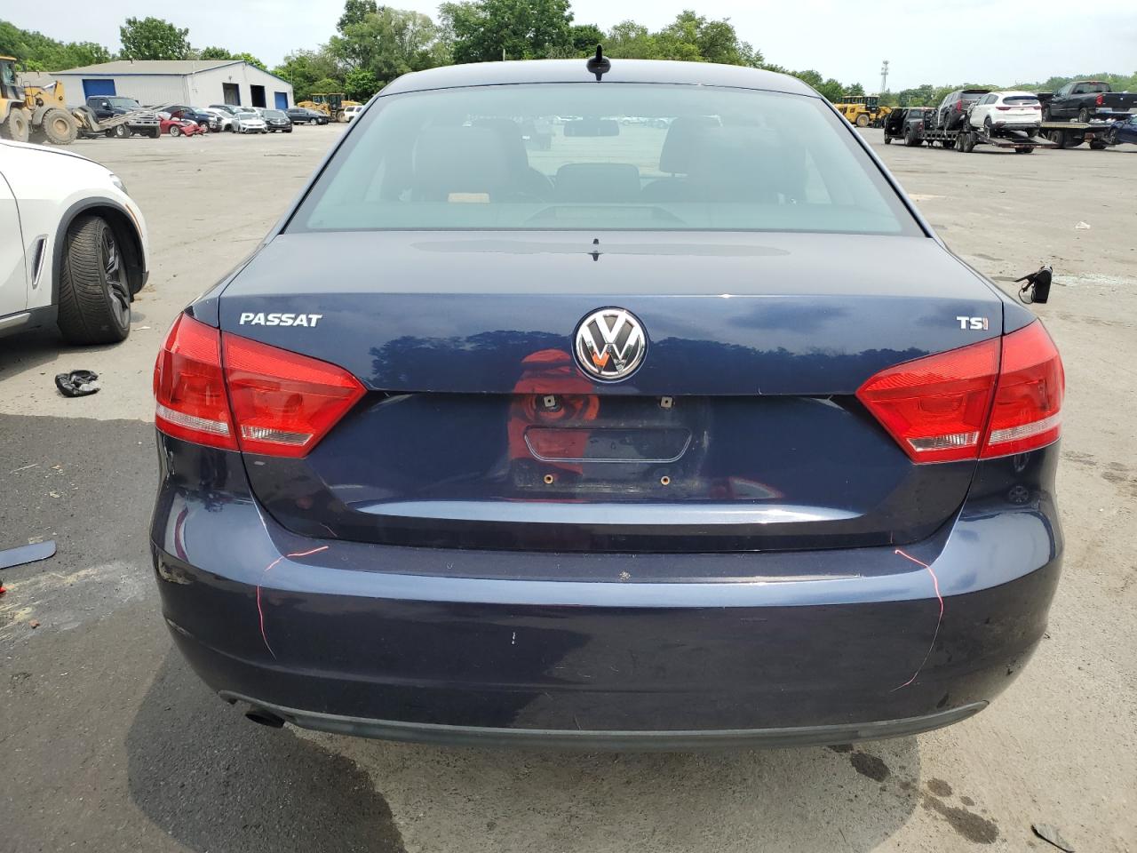 1VWAT7A32EC031122 2014 Volkswagen Passat S