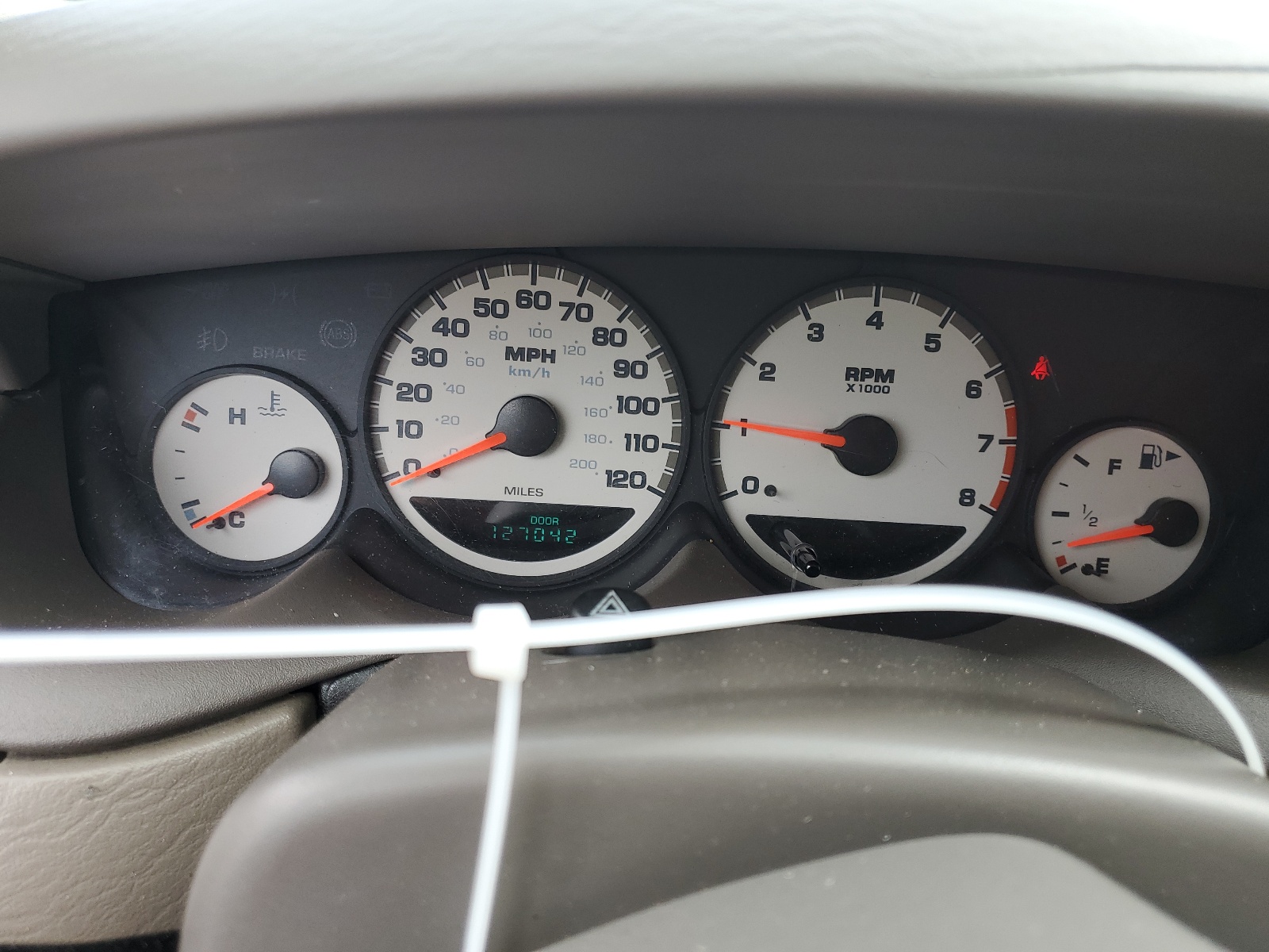 1B3ES56C05D156944 2005 Dodge Neon Sxt