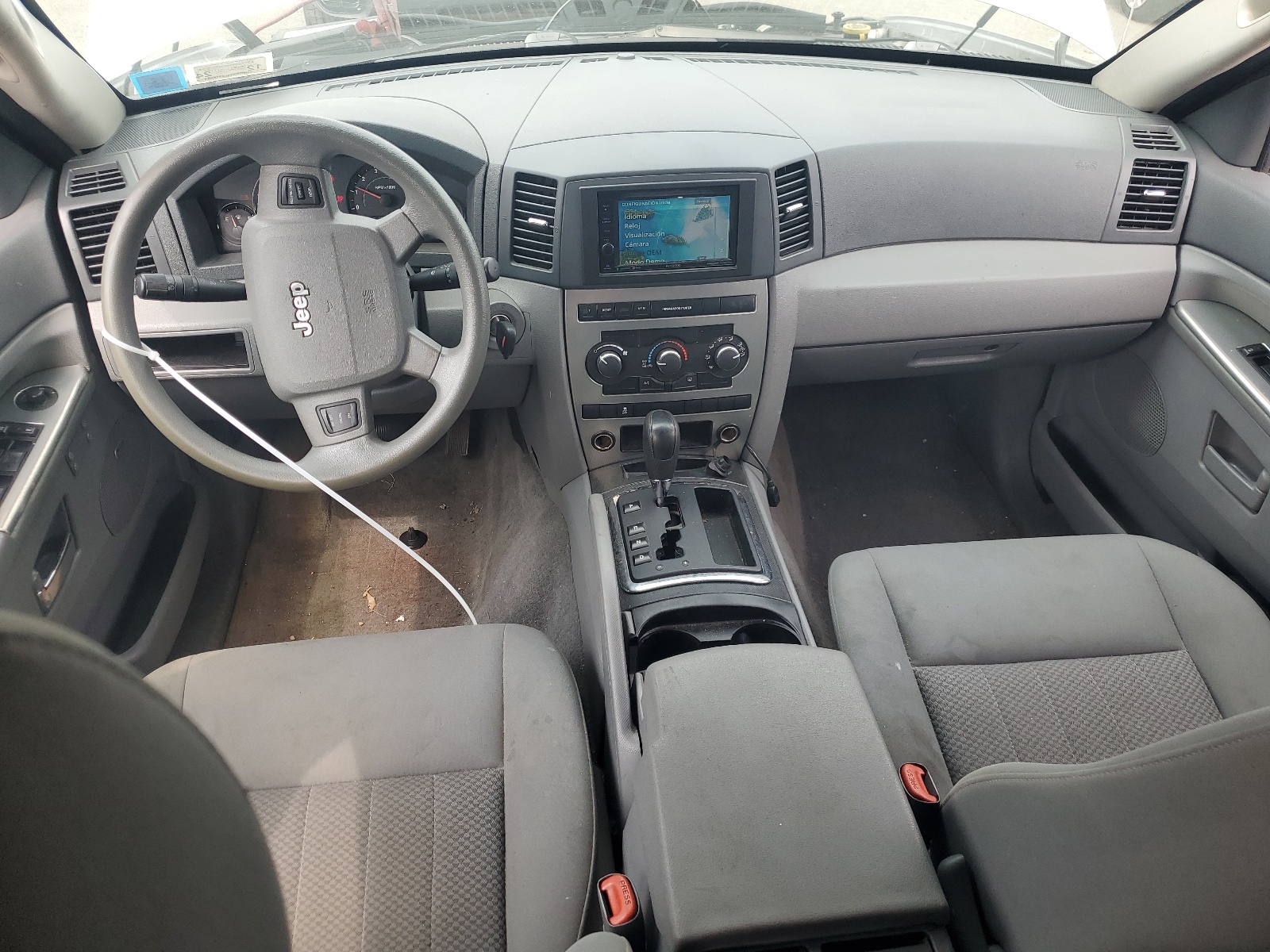 1J4GR48K05C608540 2005 Jeep Grand Cherokee Laredo