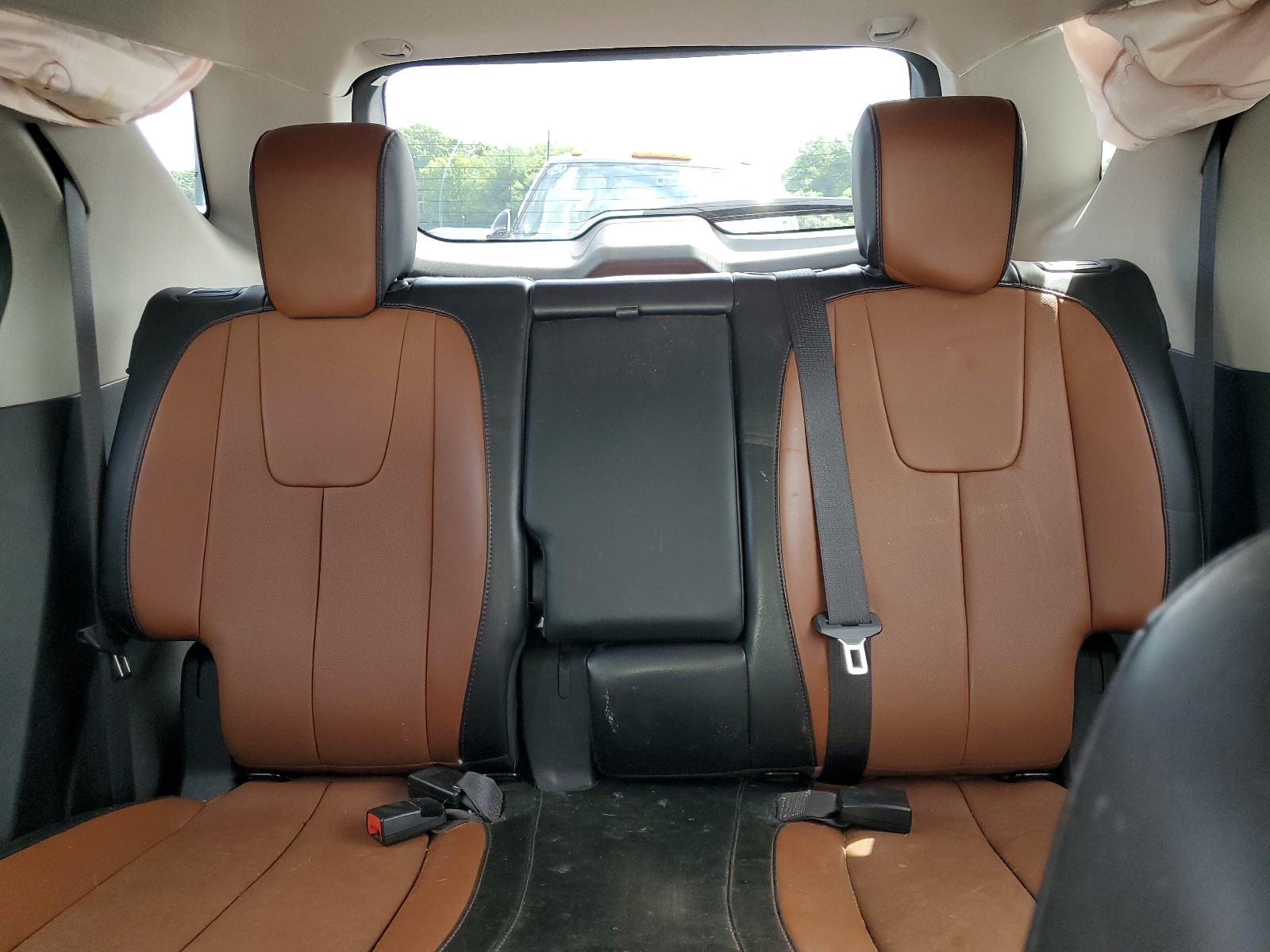 2GNFLGE35H6128032 2017 Chevrolet Equinox Premier