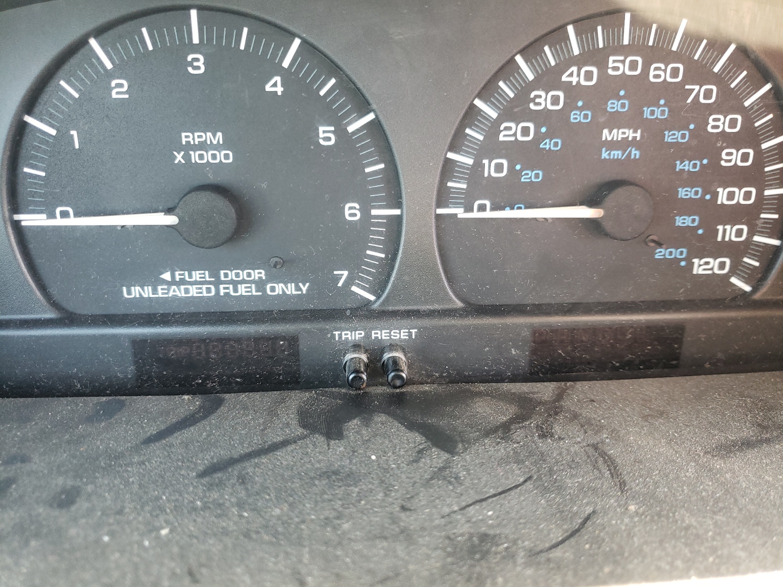 1B4GP54R8TB465213 1996 Dodge Grand Caravan Le