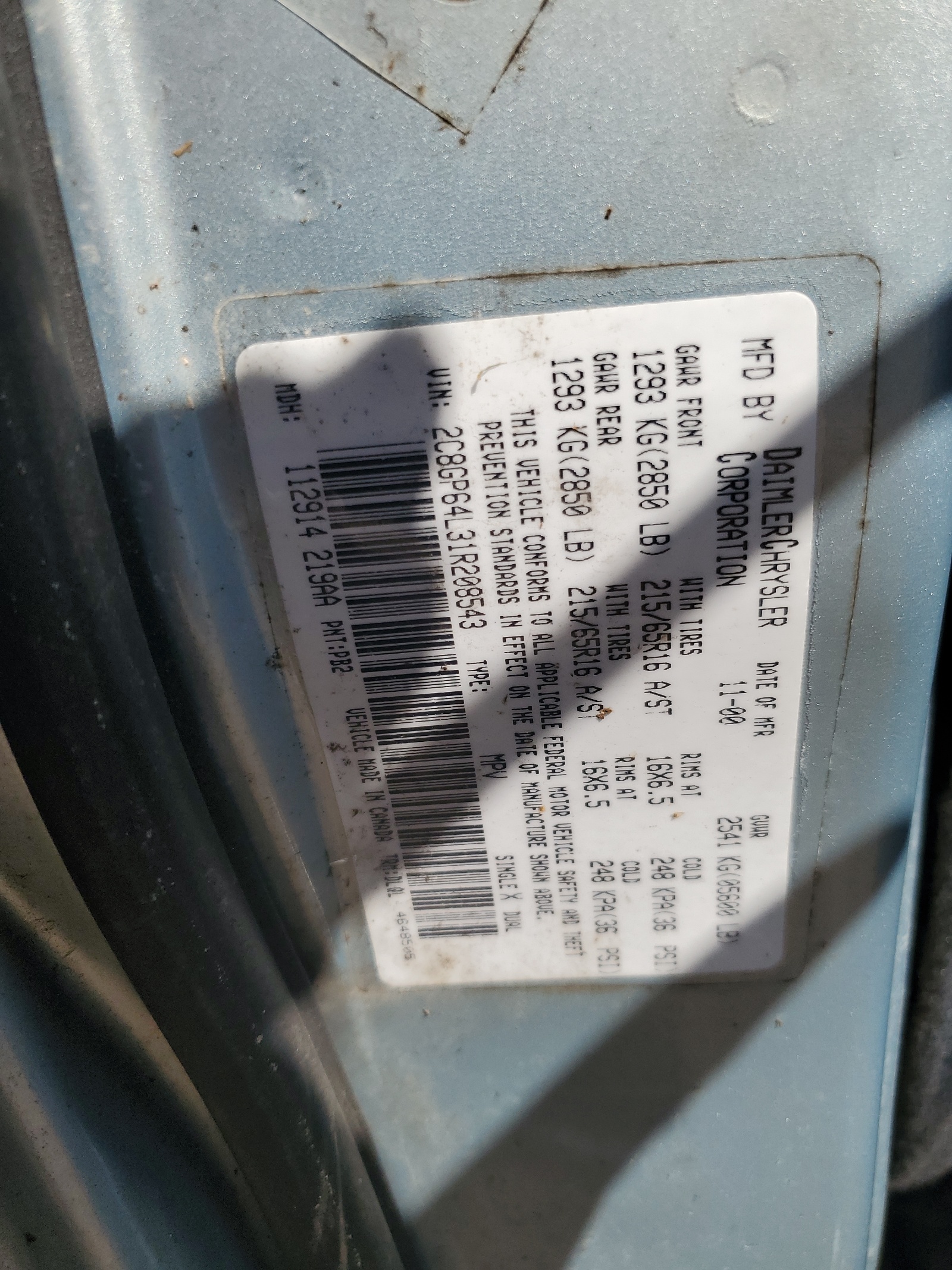 2C8GP64L31R208543 2001 Chrysler Town & Country Limited