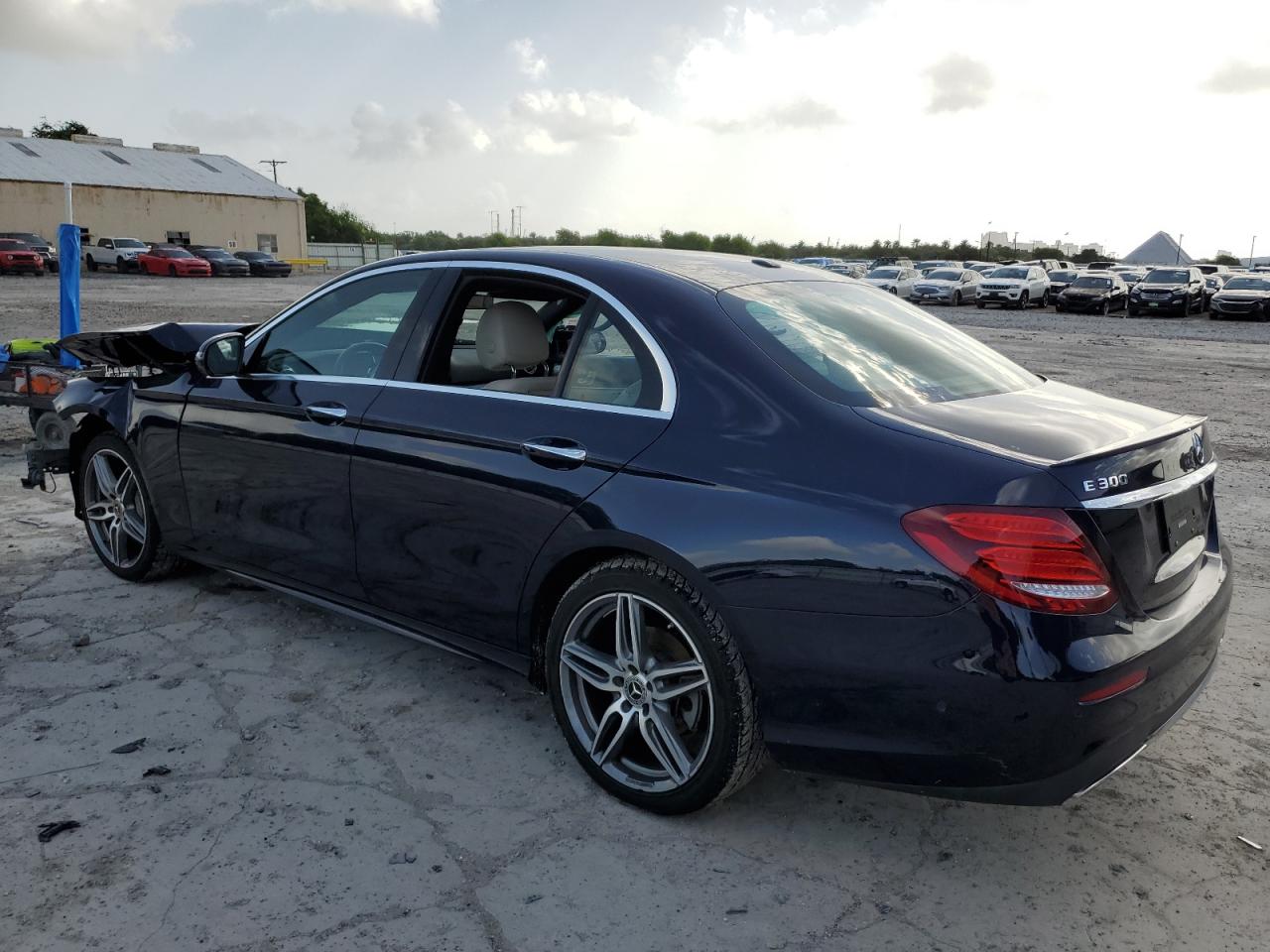 WDDZF4JB6KA503399 2019 MERCEDES-BENZ E CLASS - Image 2