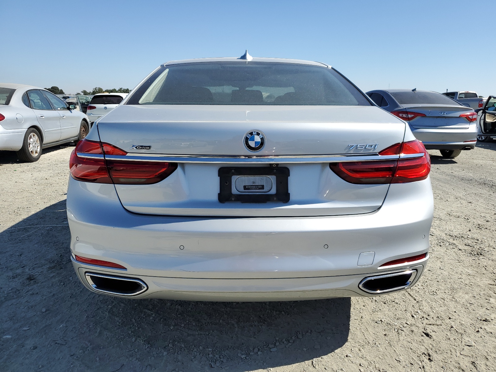 WBA7F2C54GG418446 2016 BMW 750 Xi