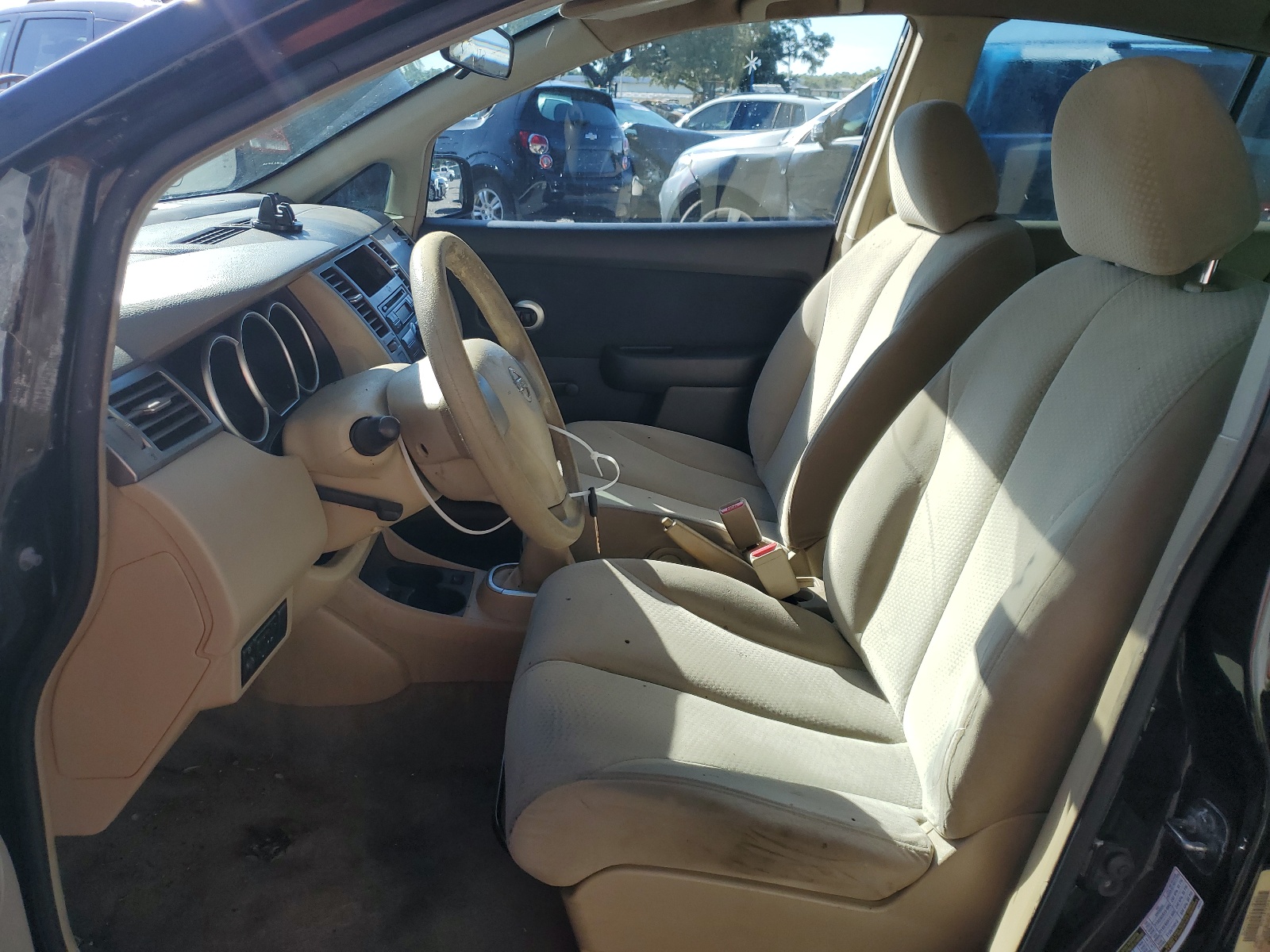 3N1BC1CP0BL446690 2011 Nissan Versa S