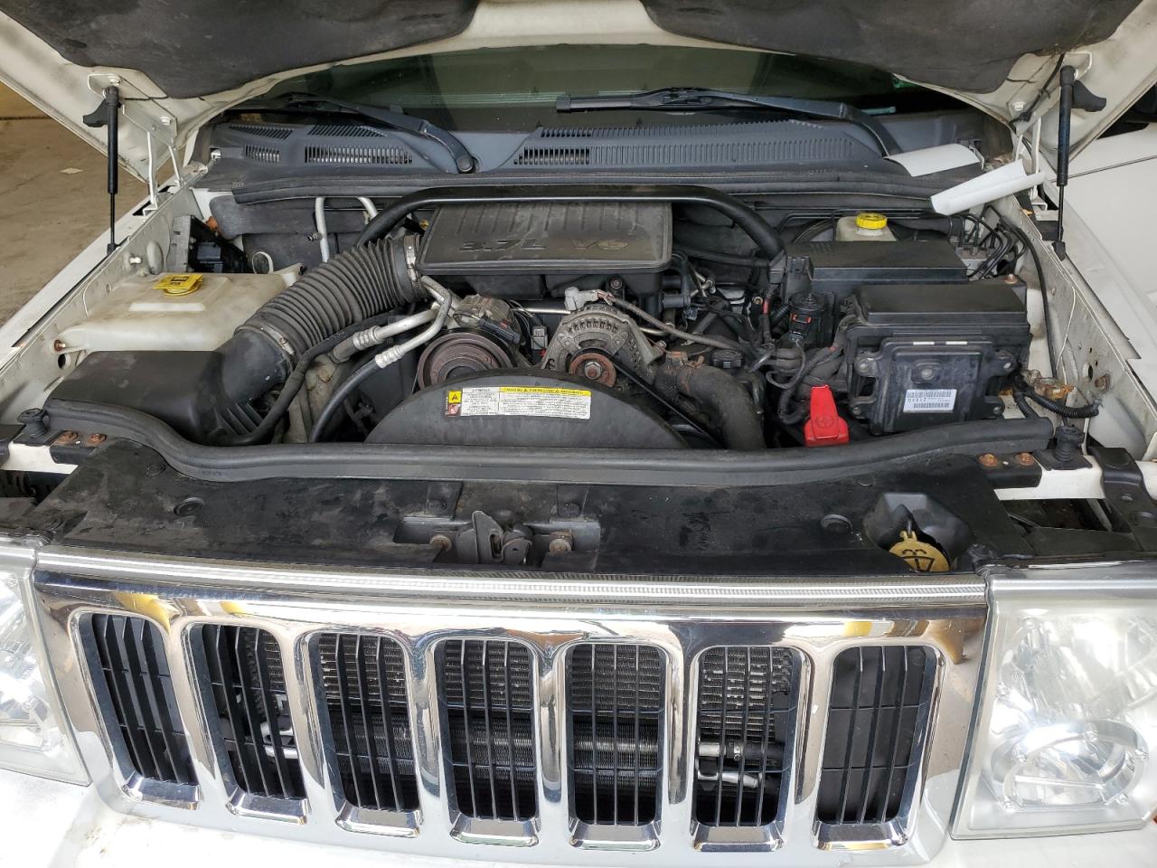 2010 Jeep Commander Sport VIN: 1J4RG4GK4AC113560 Lot: 64282534