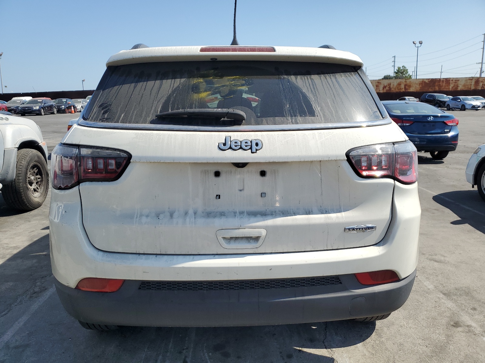 3C4NJCBB7JT500373 2018 Jeep Compass Latitude