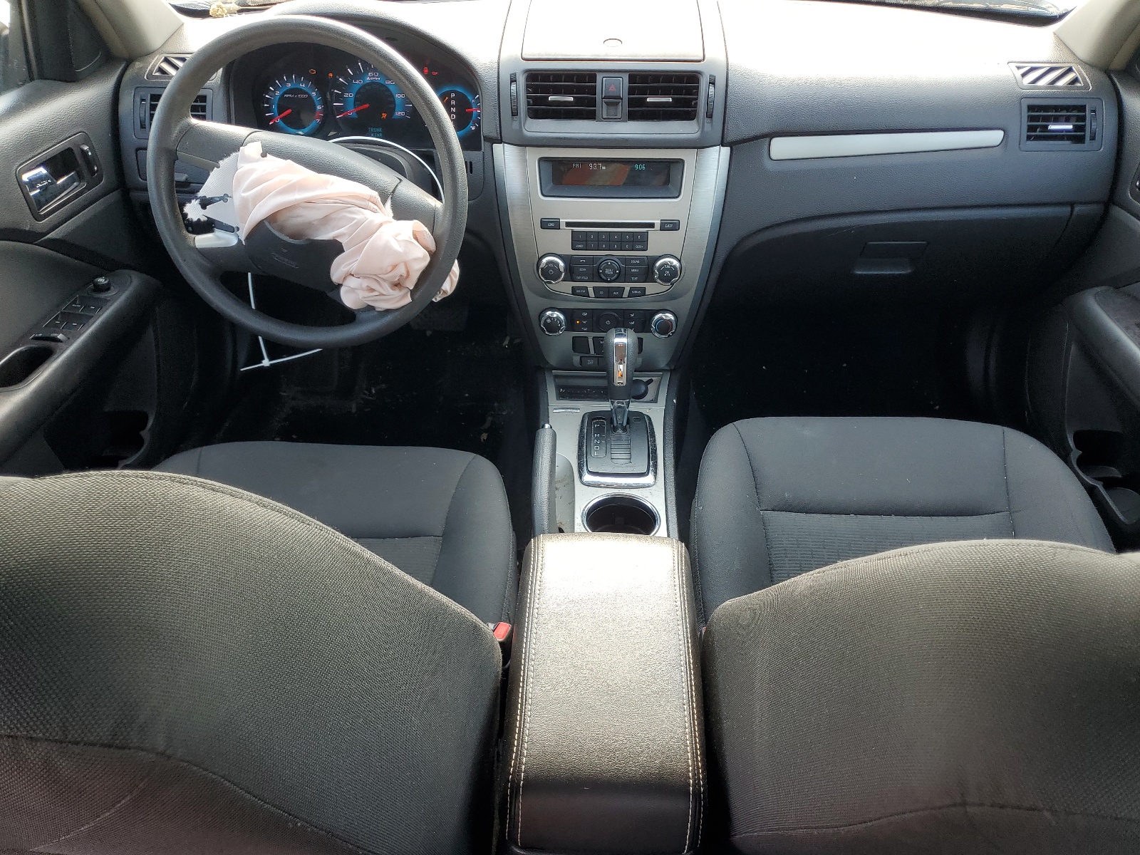 3FAHP0HA5BR127394 2011 Ford Fusion Se