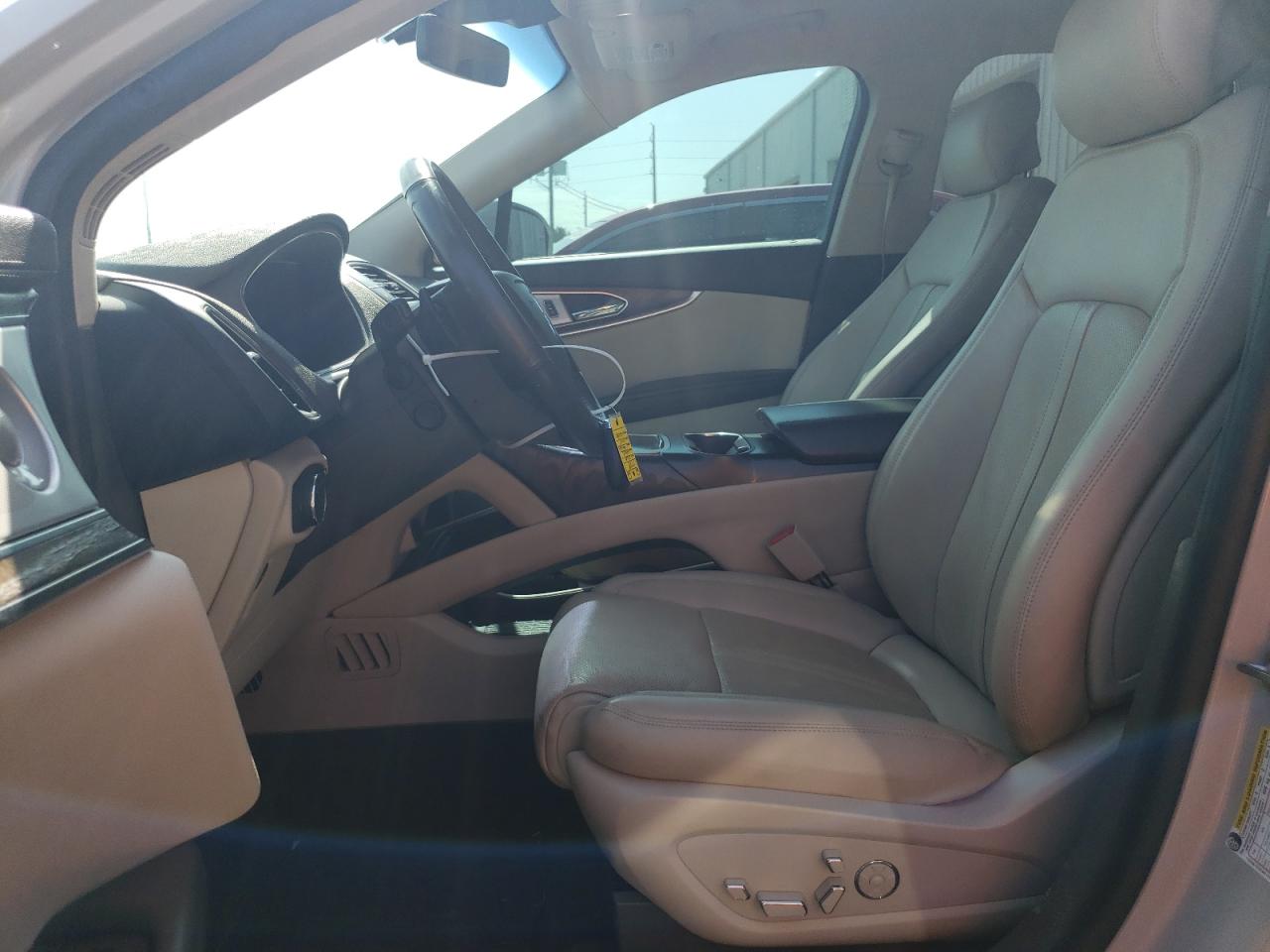 2020 Lincoln Nautilus Reserve VIN: 2LMPJ8K99LBL01780 Lot: 62079144