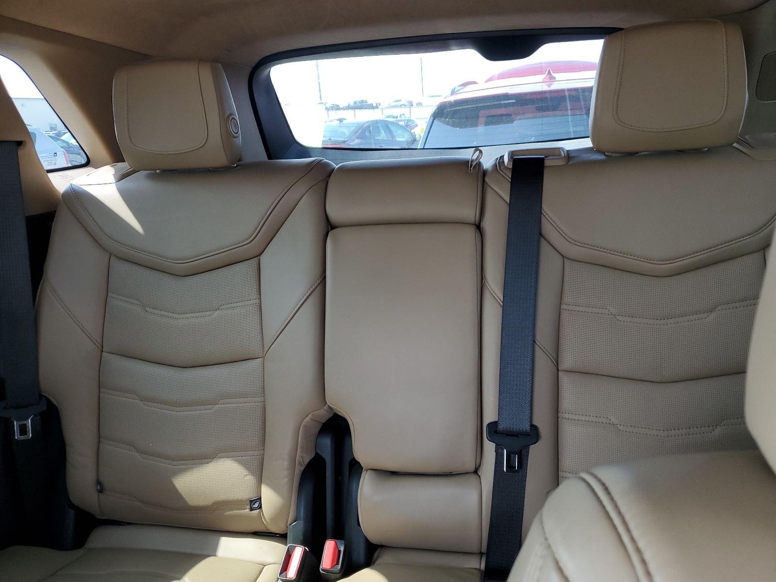 1GYKNGRS7JZ158379 2018 Cadillac Xt5 Platinum