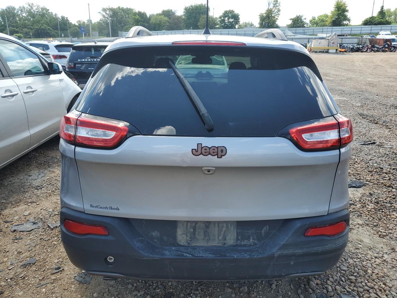 1C4PJLCB7HW547799 2017 Jeep Cherokee Latitude