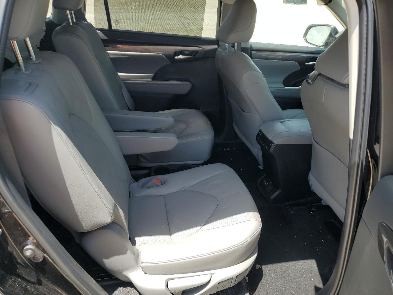 2022 Toyota Highlander Hybrid Platinum VIN: 5TDEBRCH0NS077980 Lot: 65250384